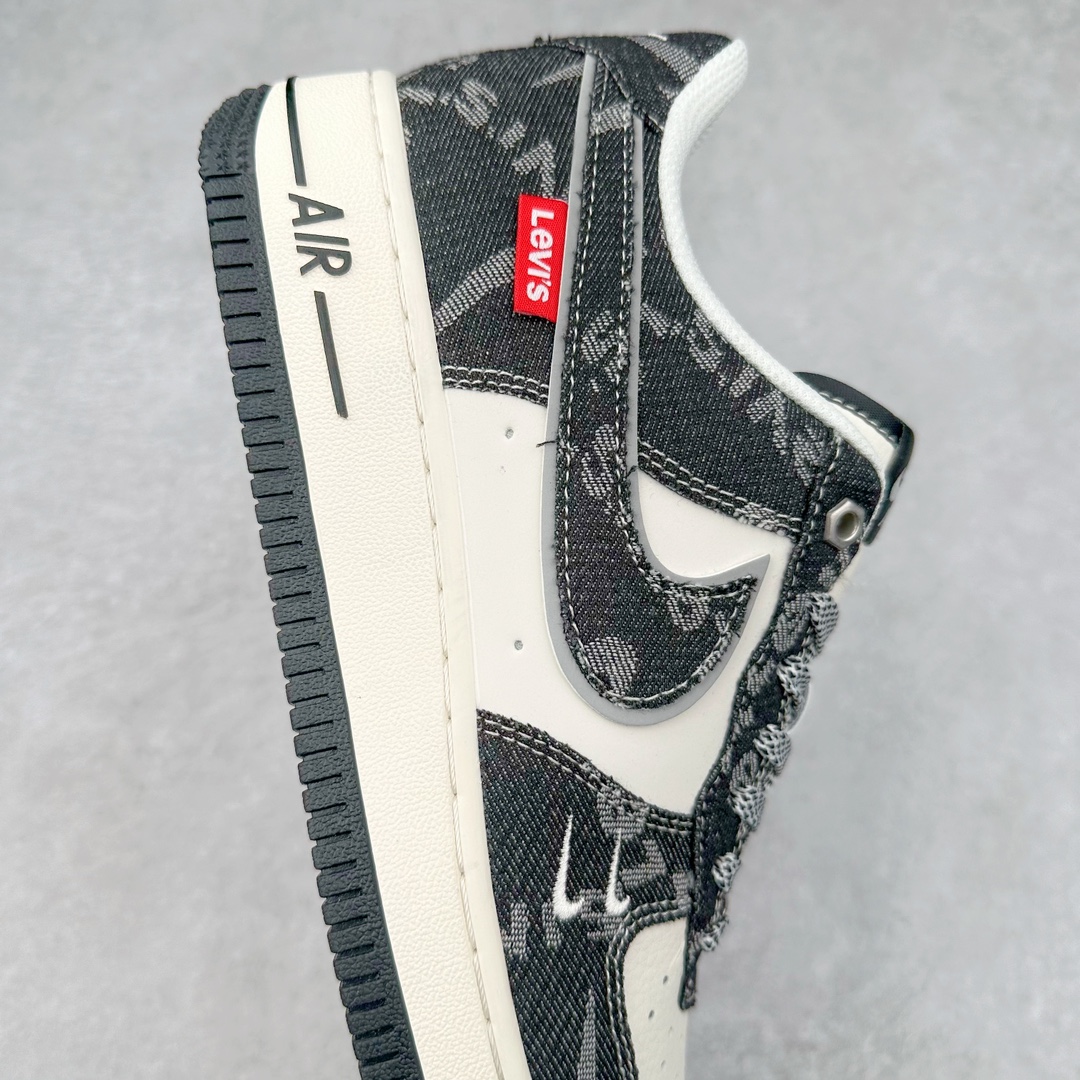 图片[6]-NK Air Force 1´07 Low 空军一号低帮百搭休闲运动板鞋 SJ6698-001 柔软、弹性十足的缓震性能和出色的中底设计 横跨复古与现代的外型结合 造就出风靡全球 三十多年的Force 1 直到今天还深受青睐 尺码：36 36.5 37.5 38 38.5 39 40 40.5 41 42 42.5 43 44 44.5 45-选品中心