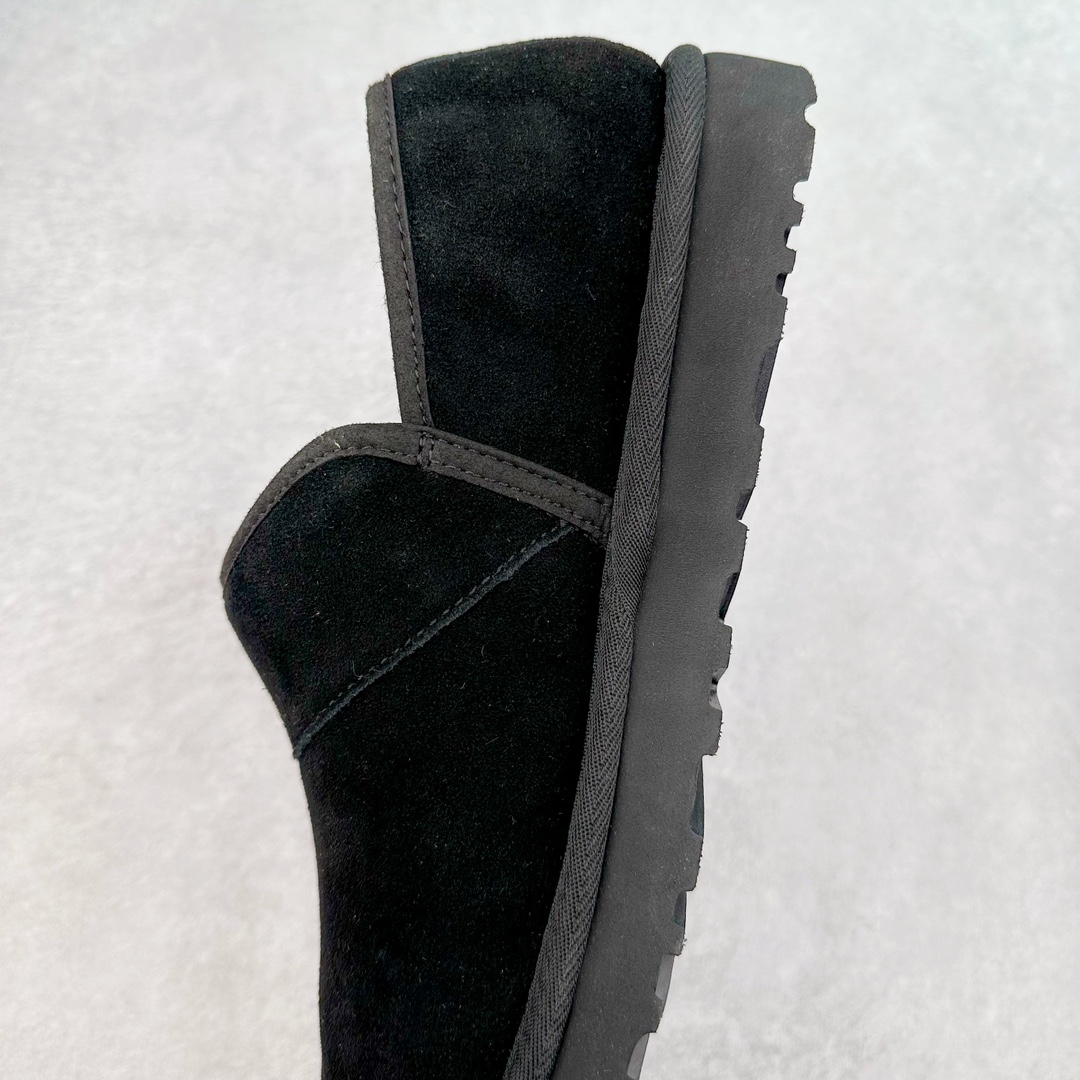 图片[7]-＃GD UGG 3631 经典秋冬羊皮毛一体雪地靴 全鞋采用ZP同厂 隆丰A级澳洲进口羊皮毛一体 品牌代工厂生产线 完全遵循ZP工艺流程 代工厂原厂版师 秉承无原鞋不开发选择 注重每一处细节 市面最正版型 TREADLITE\\\”轻翼\\\”科技外底 轻便/耐用/柔韧/桩型【售后郑重承诺】一个月内若出现重大脱胶/断底等质量问题 直接为您换新！尺码：40 41 42 43 44-选品中心