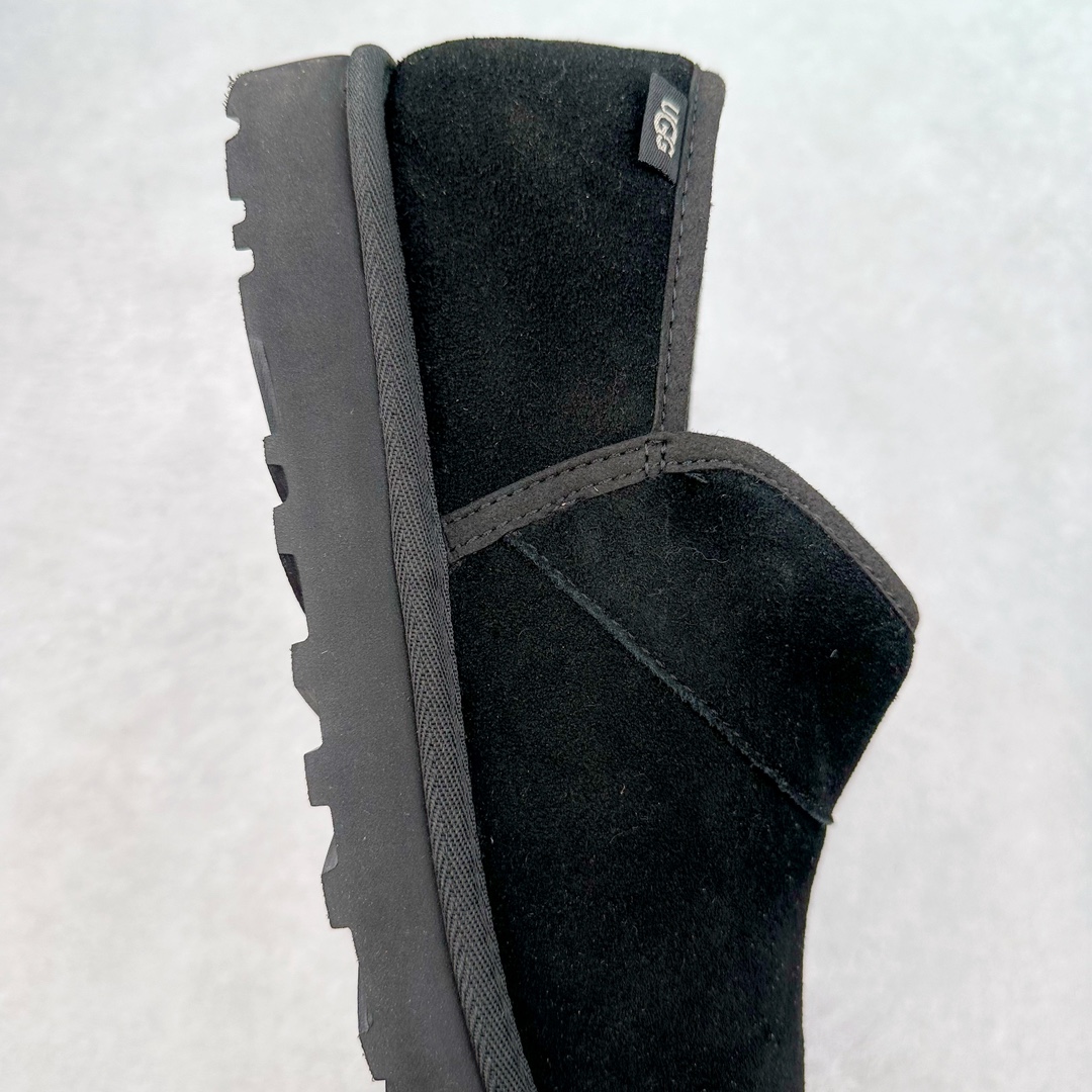 图片[6]-＃GD UGG 3631 经典秋冬羊皮毛一体雪地靴 全鞋采用ZP同厂 隆丰A级澳洲进口羊皮毛一体 品牌代工厂生产线 完全遵循ZP工艺流程 代工厂原厂版师 秉承无原鞋不开发选择 注重每一处细节 市面最正版型 TREADLITE\\\”轻翼\\\”科技外底 轻便/耐用/柔韧/桩型【售后郑重承诺】一个月内若出现重大脱胶/断底等质量问题 直接为您换新！尺码：40 41 42 43 44-选品中心