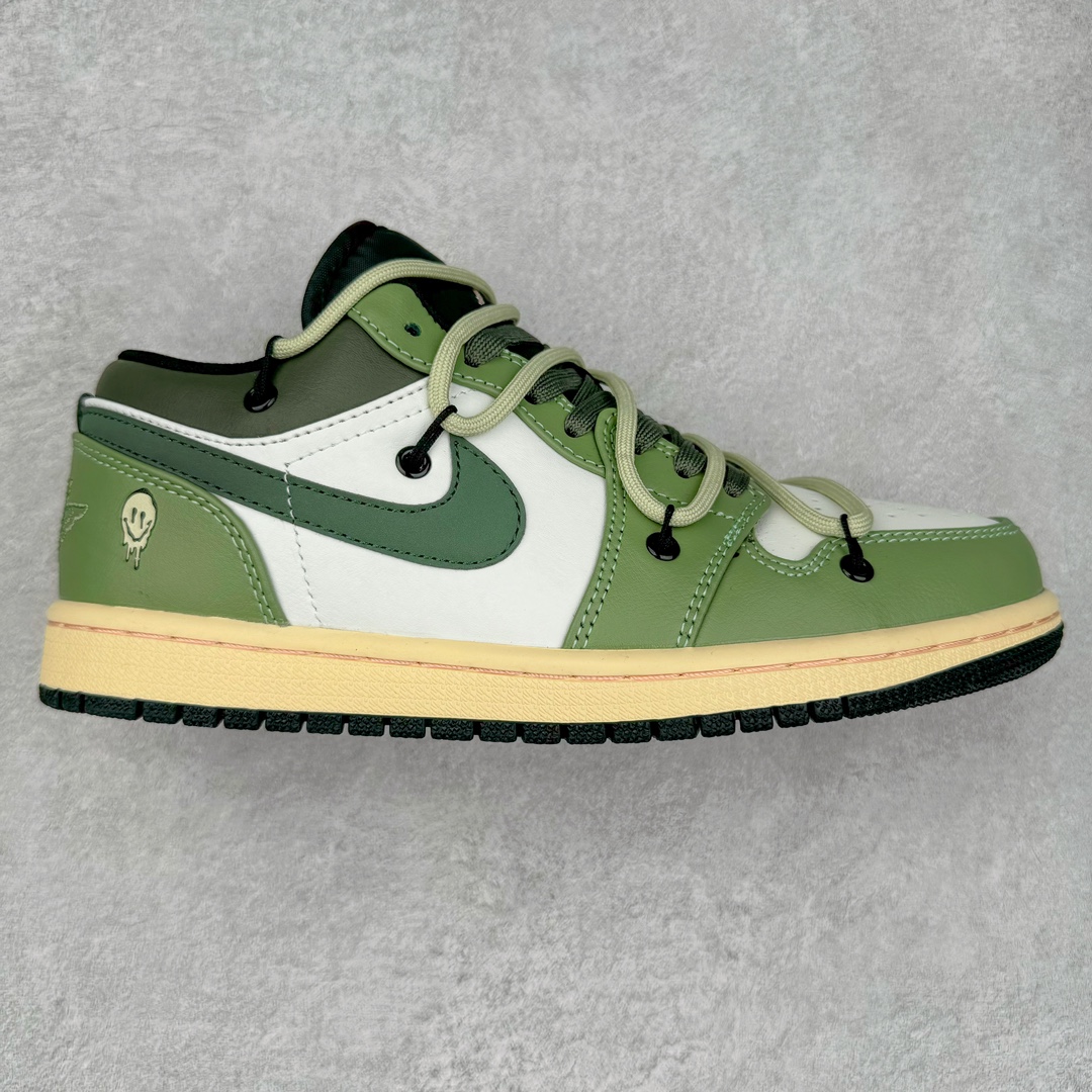 ＃纯原特价福利 Air Jordan AJ1 Low 解构绑带低帮系列 原厂内置气垫魔块 A模大底 头层小牛皮 鞋舌AJ原厂专用牛津布+AJ专用反口珍珠布+原厂无杂质高弹内里海棉+特殊封边弹力鞋带 尺码：36 36.5 37.5 38 38.5 39 40 40.5 41 42 42.5 43 44 44.5 45 46 47.5-选品中心
