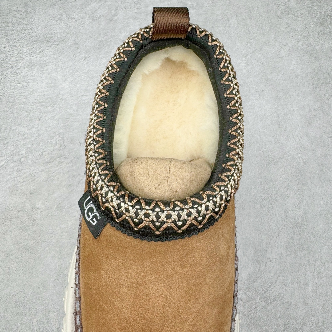 图片[5]-＃SP原厂 UGG 1154530 轮胎底塔斯曼露趾包头秋冬羊皮毛一体雪地靴 全鞋采用ZP同厂 隆丰A级澳洲进口羊皮毛一体 品牌代工厂生产线 完全遵循ZP工艺流程 代工厂原厂版师 秉承无原鞋不开发选择 注重每一处细节 市面最正版型 TREADLITE\\\”轻翼\\\”科技外底 轻便/耐用/柔韧/桩型【售后郑重承诺】一个月内若出现重大脱胶/断底等质量问题 直接为您换新！尺码：35 36 37 38 39 40-选品中心