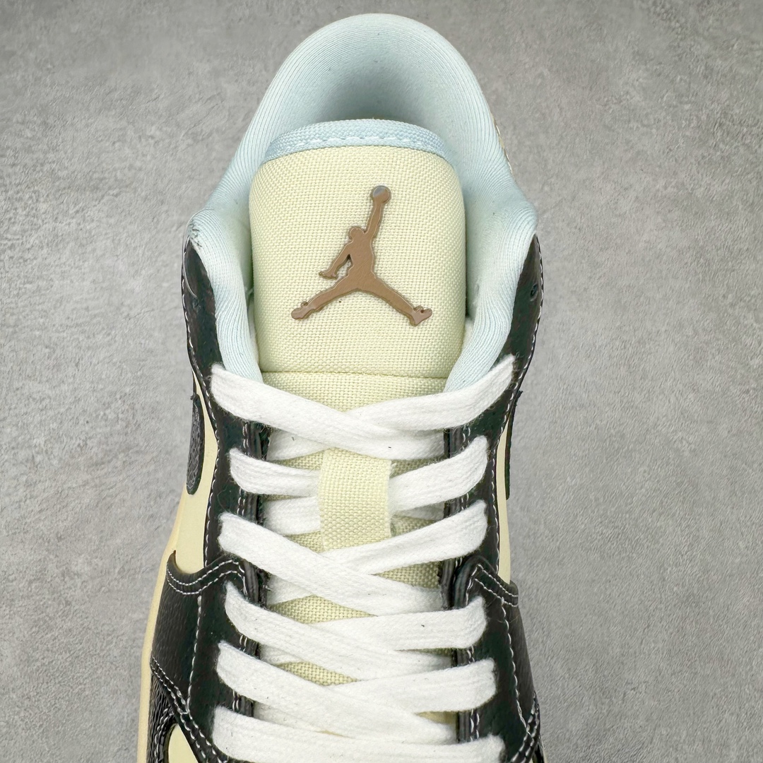 图片[5]-＃K版 Air Jordan AJ1 Low 低帮 HQ3437-101 全新流水线出品 DT版本唯一平替选择 市场第二梯队最强版 全部原鞋开发 原楦原纸板开发 全鞋电脑针车 原厂内置全掌气垫 原盒内在原标 唯一Zp原版鞋带绑法 免检产品 全新2022版型 全头层皮料 完美零毛边处理 原厂配置全掌气垫 价格定位良心 几十个配色陆续出货 尺码：36 36.5 37.5 38 38.5 39 40 40.5 41 42 42.5 43 44 44.5 45 46 47.5-选品中心