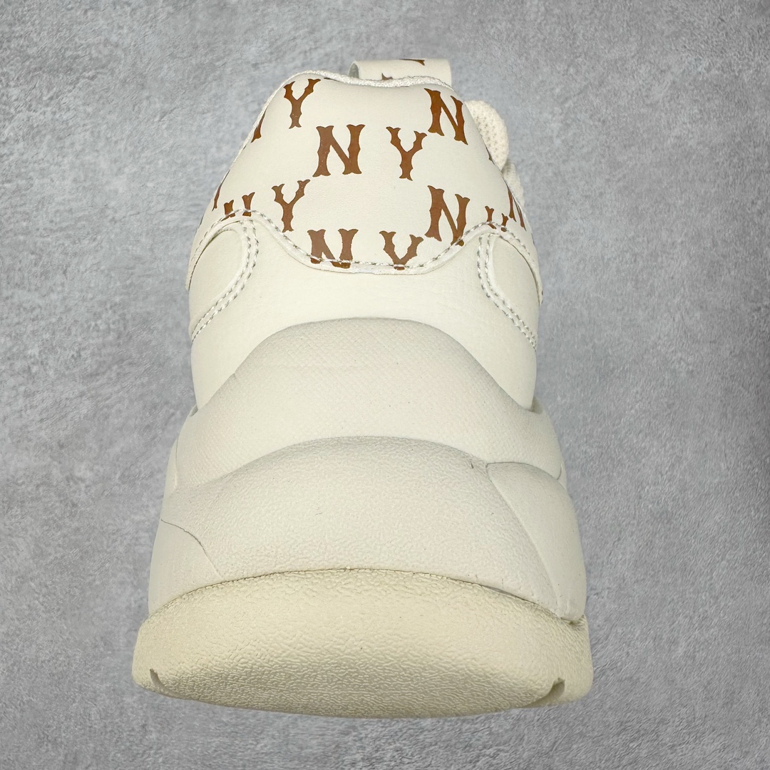 图片[8]-＃DT纯原 MLB Big Ball Chunky 复古印花老爹鞋系列低帮轻量增高厚底百搭休闲运动慢跑鞋 Korea韩国联名NY美国榄球纽约洋基队限定 目前可过轻松秒过各类鉴定 能操作的私聊 韩国代购专供 左脚内置NFC感应 区别市面贴纸假芯片 MLB专用菱形双针中底布 重点细节中底布带注胶孔 原厂NFC感应吊牌 支持鉴定 一个两位数 原盒原标 全套原楦原纸板原厂数据开发 中韩文保养标贴 绿色防霉片 平台代购专供 独家一比一RB+MD组合大底 高频后跟小人Logo精准对位立体饱满 正确网布加超迁鞋面 转印中底走线紧密 转印Logo工艺表层防刮不掉色 尺码：35 36 36.5 37.5 38 38.5 39 40 40.5 41 42 42.5 43 44 44.5 45-选品中心