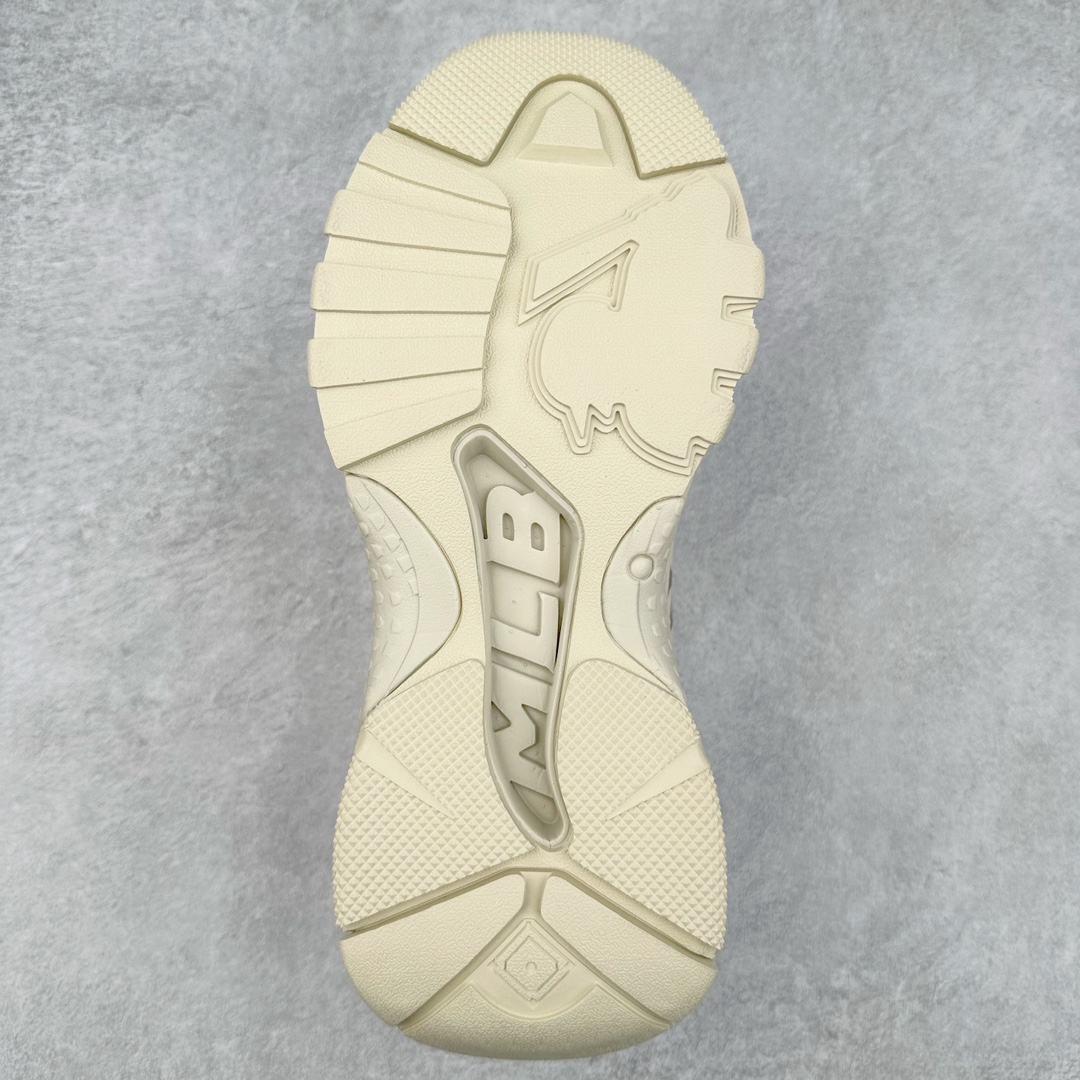 图片[9]-＃DT纯原 MLB Big Ball Chunky 复古印花老爹鞋系列低帮轻量增高厚底百搭休闲运动慢跑鞋 Korea韩国联名NY美国榄球纽约洋基队限定 目前可过轻松秒过各类鉴定 能操作的私聊 韩国代购专供 左脚内置NFC感应 区别市面贴纸假芯片 MLB专用菱形双针中底布 重点细节中底布带注胶孔 原厂NFC感应吊牌 支持鉴定 一个两位数 原盒原标 全套原楦原纸板原厂数据开发 中韩文保养标贴 绿色防霉片 平台代购专供 独家一比一RB+MD组合大底 高频后跟小人Logo精准对位立体饱满 正确网布加超迁鞋面 转印中底走线紧密 转印Logo工艺表层防刮不掉色 尺码：35 36 36.5 37.5 38 38.5 39 40 40.5 41 42 42.5 43 44 44.5 45-选品中心