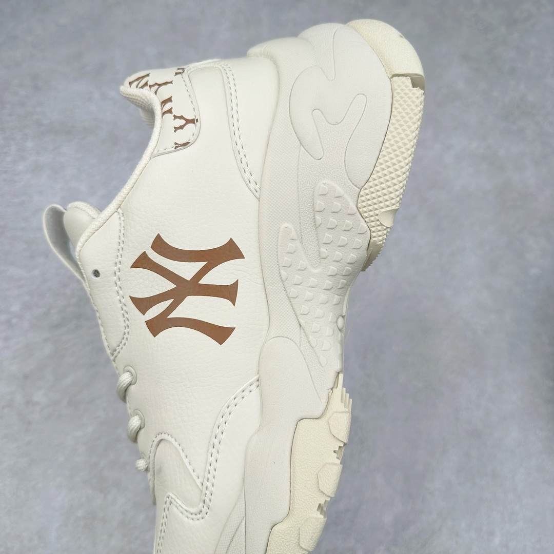 图片[7]-＃DT纯原 MLB Big Ball Chunky 复古印花老爹鞋系列低帮轻量增高厚底百搭休闲运动慢跑鞋 Korea韩国联名NY美国榄球纽约洋基队限定 目前可过轻松秒过各类鉴定 能操作的私聊 韩国代购专供 左脚内置NFC感应 区别市面贴纸假芯片 MLB专用菱形双针中底布 重点细节中底布带注胶孔 原厂NFC感应吊牌 支持鉴定 一个两位数 原盒原标 全套原楦原纸板原厂数据开发 中韩文保养标贴 绿色防霉片 平台代购专供 独家一比一RB+MD组合大底 高频后跟小人Logo精准对位立体饱满 正确网布加超迁鞋面 转印中底走线紧密 转印Logo工艺表层防刮不掉色 尺码：35 36 36.5 37.5 38 38.5 39 40 40.5 41 42 42.5 43 44 44.5 45-选品中心