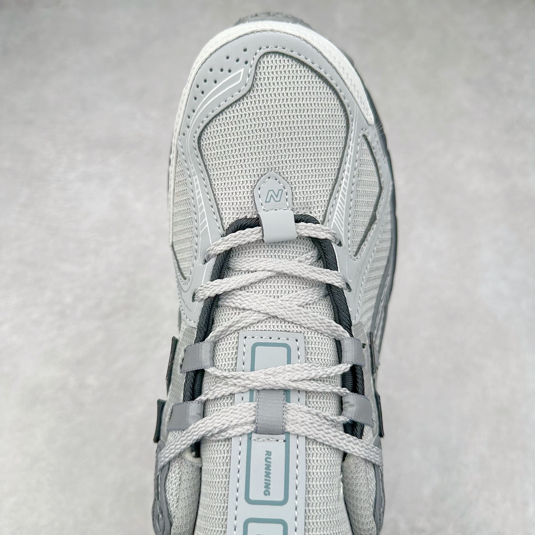 New Balance M6R New Balance M6R