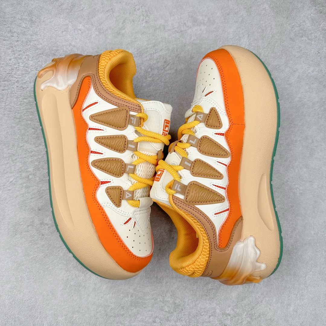 图片[3]-FILA CARROT 2 斐乐萝卜鞋2.0 经典百搭休闲 防滑减震耐磨低帮板鞋 传承了 FILA 的百年基因，融入年轻运动及潮流文化，成为引领变革、创新突破的一代。以“1+N” 的跨界合作模式重现经典的同时创造经典。带来最出其不意的跨界合作惊喜。同时，FILAFUSION把FILA 的 DNA 融入到定制体验里，你可以随心制造厲于你的产品。FILA FUSION 的鞋家族涵盖了老爹鞋、跑步鞋、网球鞋、季节款。风格复古新潮，满足了时尚人士出行及各类运动的搭配需求，成为当下年轻人筷拥的鞋类品牌之一。FILA FUSION 走进年轻人的世界，通过年轻人运动，街舞，滑板，篮球，展现 FILA FUSION 的潮流态度和年轻文化。FILA FUSION 认为末来属于引领变革、创新突破的年轻一代，让我们一起构成 FILA 未来的蓝图吧！尺码：35.5 36 36.5 37.5 38 38.5 39 40-选品中心