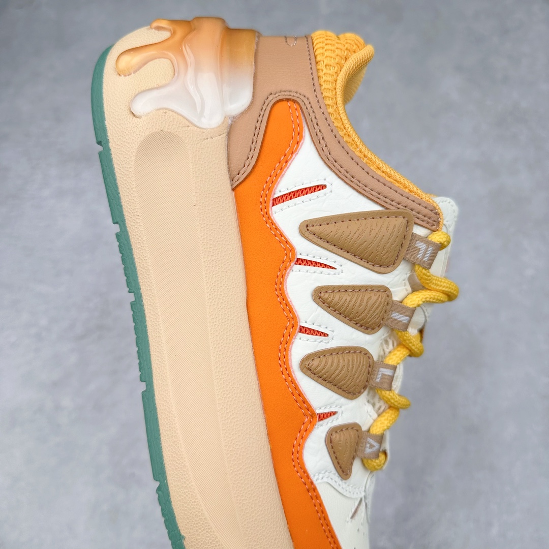 图片[6]-FILA CARROT 2 斐乐萝卜鞋2.0 经典百搭休闲 防滑减震耐磨低帮板鞋 传承了 FILA 的百年基因，融入年轻运动及潮流文化，成为引领变革、创新突破的一代。以“1+N” 的跨界合作模式重现经典的同时创造经典。带来最出其不意的跨界合作惊喜。同时，FILAFUSION把FILA 的 DNA 融入到定制体验里，你可以随心制造厲于你的产品。FILA FUSION 的鞋家族涵盖了老爹鞋、跑步鞋、网球鞋、季节款。风格复古新潮，满足了时尚人士出行及各类运动的搭配需求，成为当下年轻人筷拥的鞋类品牌之一。FILA FUSION 走进年轻人的世界，通过年轻人运动，街舞，滑板，篮球，展现 FILA FUSION 的潮流态度和年轻文化。FILA FUSION 认为末来属于引领变革、创新突破的年轻一代，让我们一起构成 FILA 未来的蓝图吧！尺码：35.5 36 36.5 37.5 38 38.5 39 40-选品中心