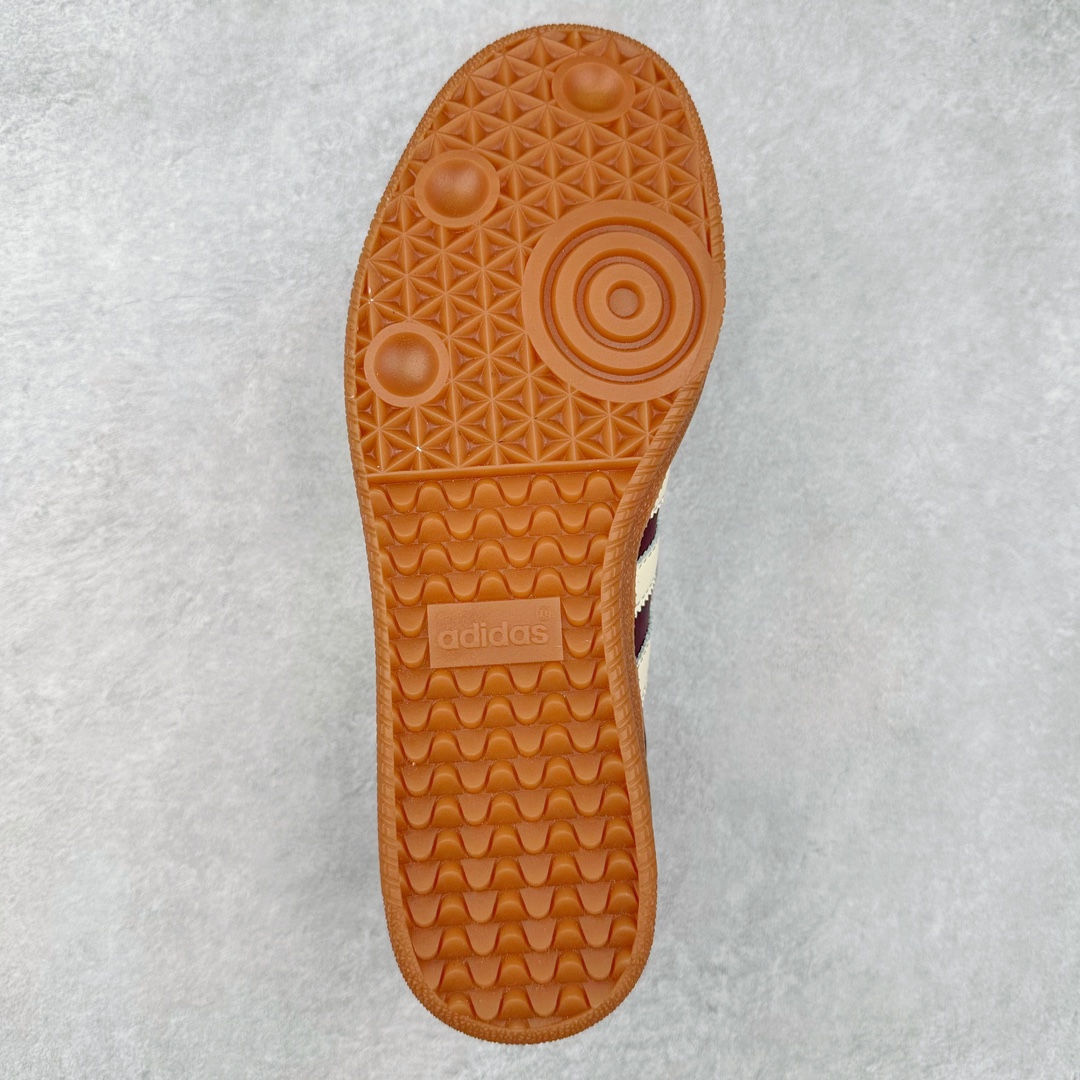 图片[9]-AD Original Samba OG 复古经典轻便板鞋 ID0477 这款桑巴鞋展示了高质量的工艺 带有装饰的超锁缝制和无缝的手感 柔软、柔软的皮革造型和标志性的3条纹完成了精致的外观 正规合身鞋带 鞋面上有绒面鞋垫 橡胶鞋底 享受正畸套筒软感 自50年代首次亮相以来就一直在赢得粉丝的青睐 尺码：36 36.5 37.5 38 38.5 39 40 40.5 41 42 42.5 43 44 44.5 45-选品中心