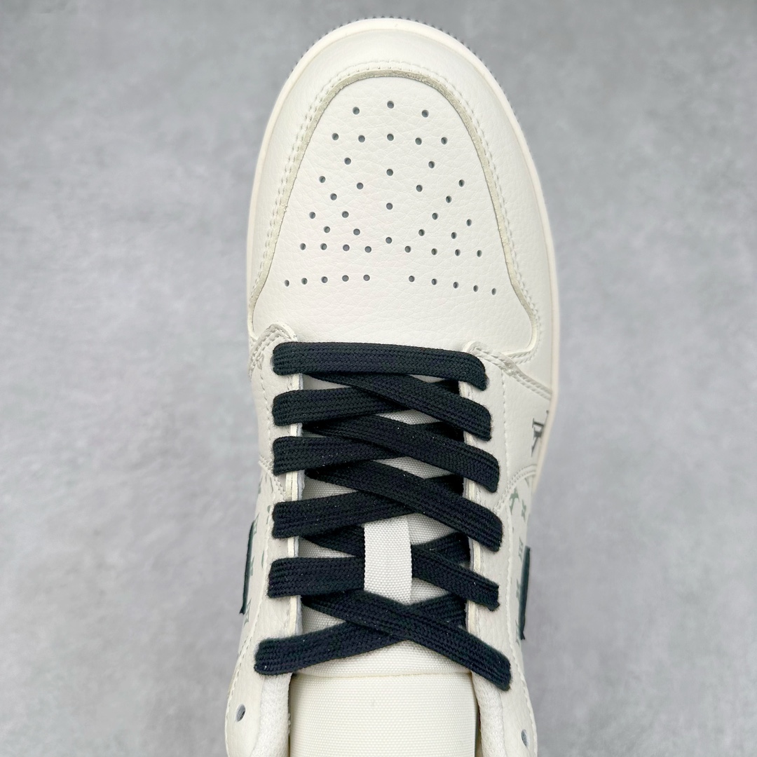 图片[4]-Air Jordan AJ1 Low 低帮系列定制配色 WG8850-009 原厂内置气垫魔块 A模大底 头层小牛皮 鞋舌AJ原厂专用牛津布+AJ专用反口珍珠布+原厂无杂质高弹内里海棉+特殊封边弹力鞋带 尺码：36 36.5 37.5 38 38.5 39 40 40.5 41 42 42.5 43 44 44.5 45 46-选品中心