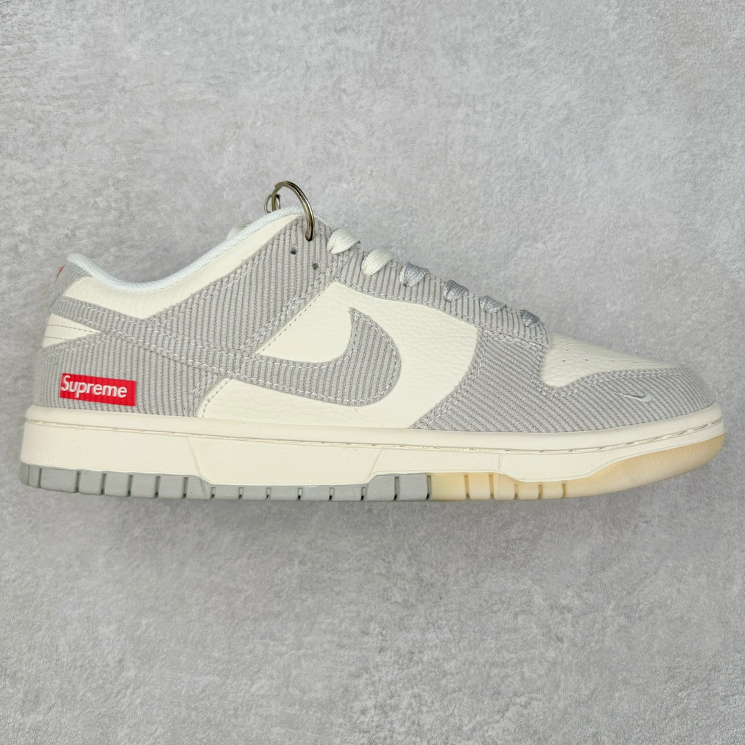 NK Dunk Low 定制配色 FC1688-143 大厂出品 极力推荐 原装头层材料 独家版型蒸餾加工帶來的是更好的视觉和脚感体验大厂纯原品质出货 清洁度 电绣工艺 皮料切割干净无任何毛边 细节完美 尺码:36 36.5 37.5 38 38.5 39 40 40.5 41 42 42.5 43 44 44.5 45 46 47.5-选品中心