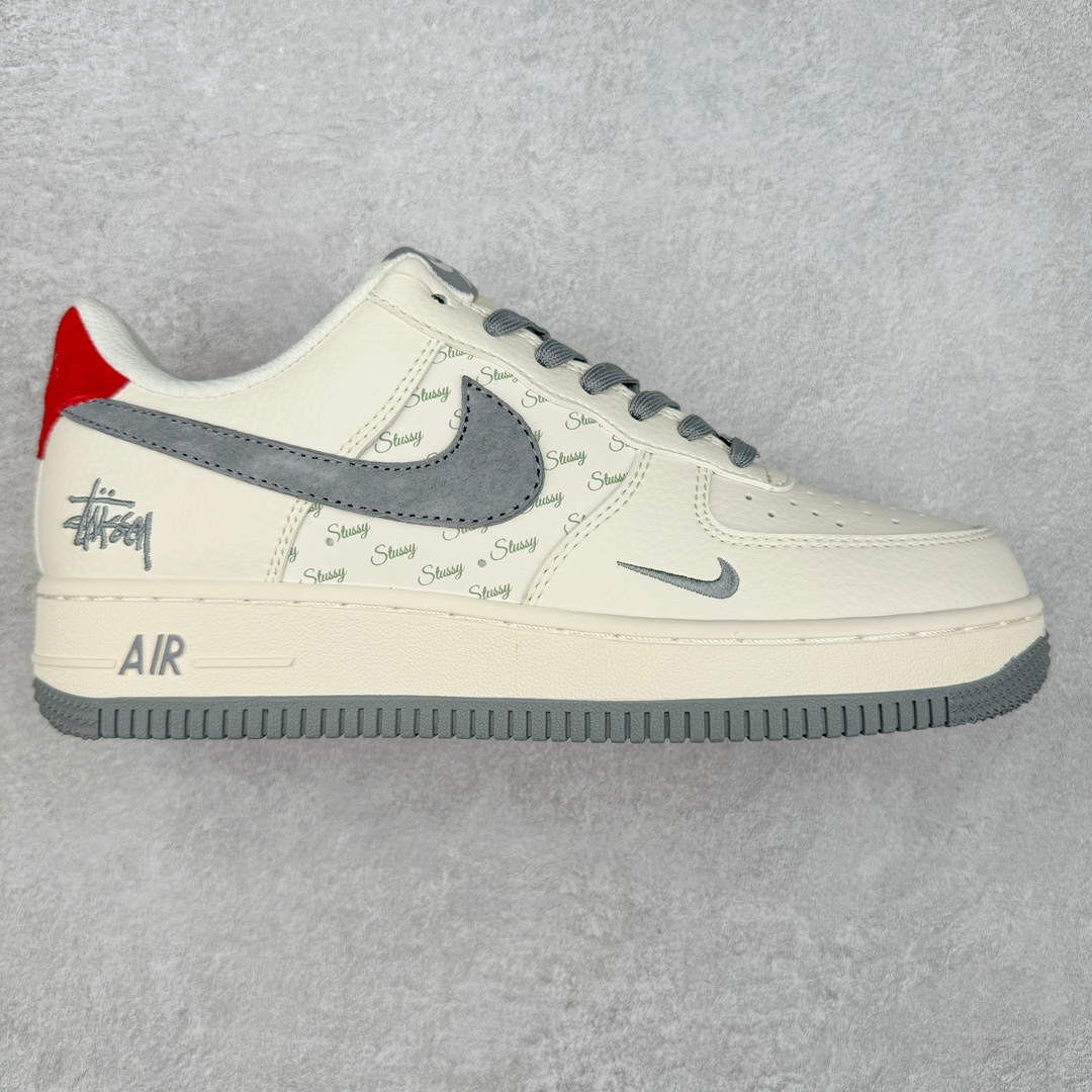 NK Air Force 1´07 Low 空军一号低帮百搭休闲运动板鞋 XZ3318-567 柔软、弹性十足的缓震性能和出色的中底设计 横跨复古与现代的外型结合 造就出风靡全球 三十多年的Force 1 直到今天还深受青睐 尺码：36 36.5 37.5 38 38.5 39 40 40.5 41 42 42.5 43 44 44.5 45-选品中心