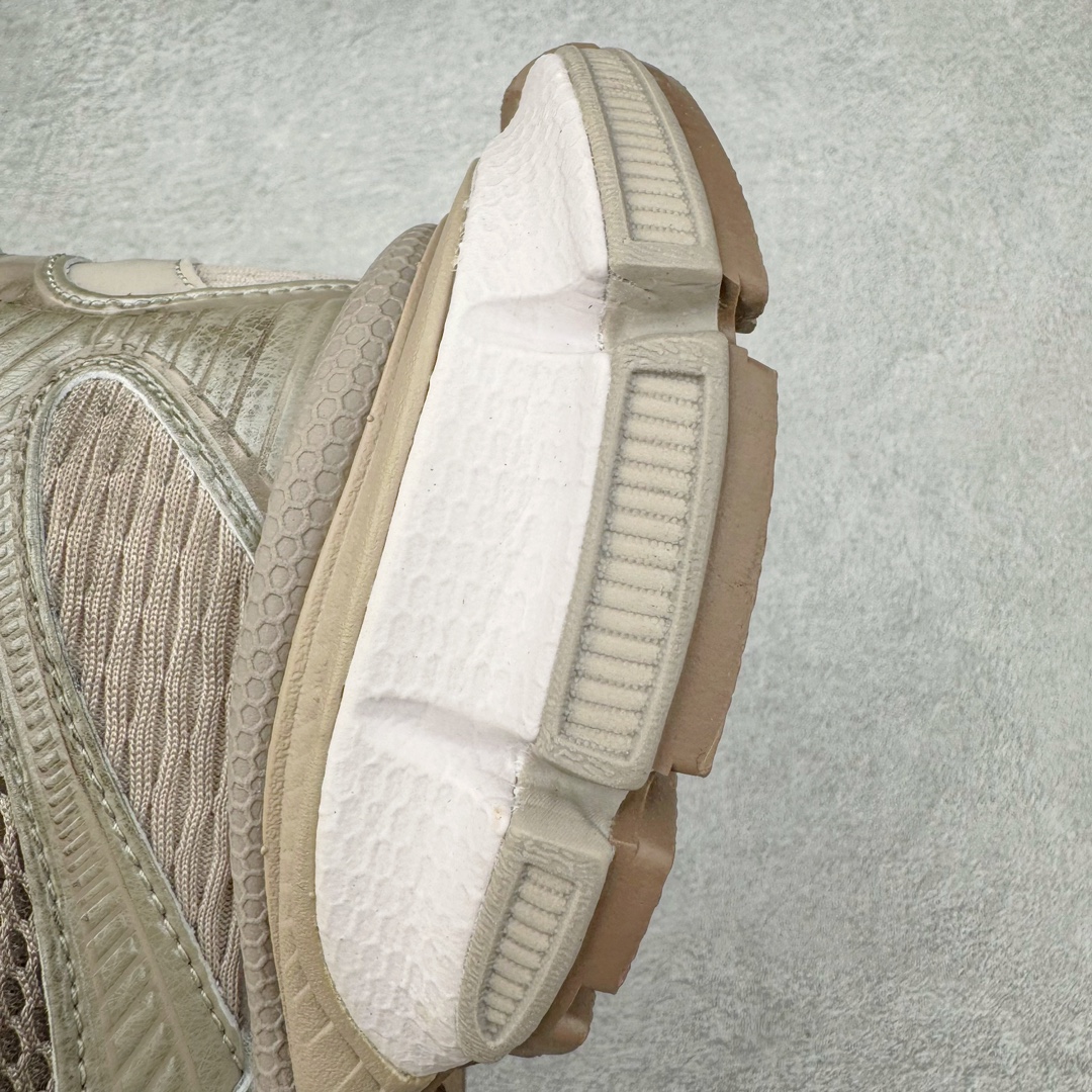 图片[14]-＃XA BALENCIAGA 3XL Sneakers 巴黎世家十代网布系带低帮走秀复古老爹鞋 全套原纸板楦头开发 最原汁原味的灵魂版型 全鞋荧光划线卡点 胶水把控整洁度追求极致完美 每一双都是工艺品 多重QC质检 超越公司货的品控标准 实实在在的免检产品 原盒原配 正确字体电绣 粗细、位置、大小正确 侧边TPU 透气孔匹配意产原版 正确分离大底 TPU软底 原版一致大底LOGO 立体感十足 原厂皮料水洗做旧 采购原厂网纱 不含皮革 网布材料和聚氨酯 磨损效果 鞋头边缘和后帮 Balenciaga 徽标 鞋面和后跟凸印尺码 鞋舌 3XL 橡胶品牌标识和反光细节 鞋帮拉袢和鞋舌拉祥 配反光细节 备用鞋带在鞋履前侧 可在穿着前取下 便于不同造型搭配 正常尺码 尺码：35 36 37 38 39 40 41 42 43 44 45 46-选品中心