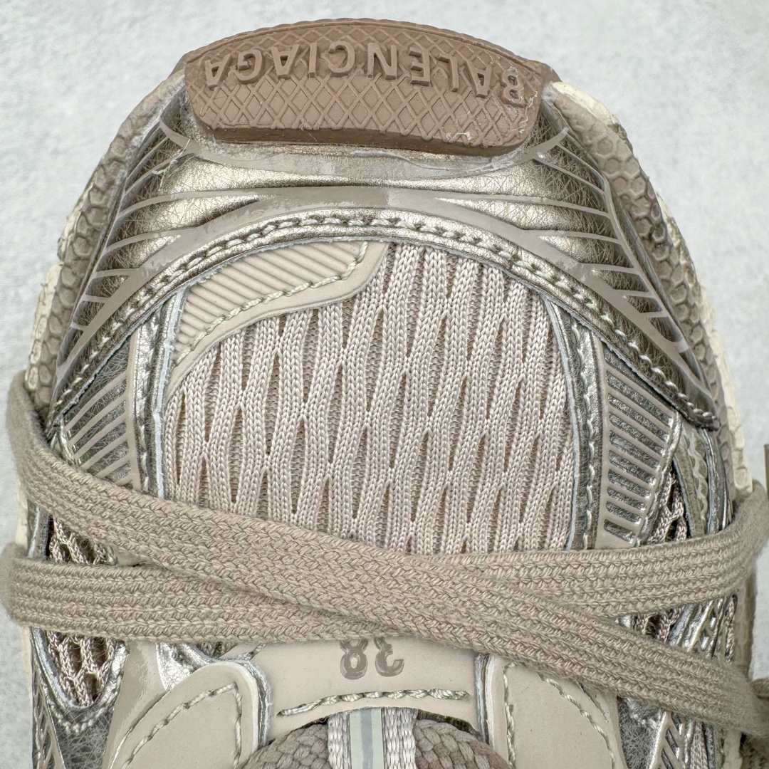 图片[17]-＃XA BALENCIAGA 3XL Sneakers 巴黎世家十代网布系带低帮走秀复古老爹鞋 全套原纸板楦头开发 最原汁原味的灵魂版型 全鞋荧光划线卡点 胶水把控整洁度追求极致完美 每一双都是工艺品 多重QC质检 超越公司货的品控标准 实实在在的免检产品 原盒原配 正确字体电绣 粗细、位置、大小正确 侧边TPU 透气孔匹配意产原版 正确分离大底 TPU软底 原版一致大底LOGO 立体感十足 原厂皮料水洗做旧 采购原厂网纱 不含皮革 网布材料和聚氨酯 磨损效果 鞋头边缘和后帮 Balenciaga 徽标 鞋面和后跟凸印尺码 鞋舌 3XL 橡胶品牌标识和反光细节 鞋帮拉袢和鞋舌拉祥 配反光细节 备用鞋带在鞋履前侧 可在穿着前取下 便于不同造型搭配 正常尺码 尺码：35 36 37 38 39 40 41 42 43 44 45 46-选品中心
