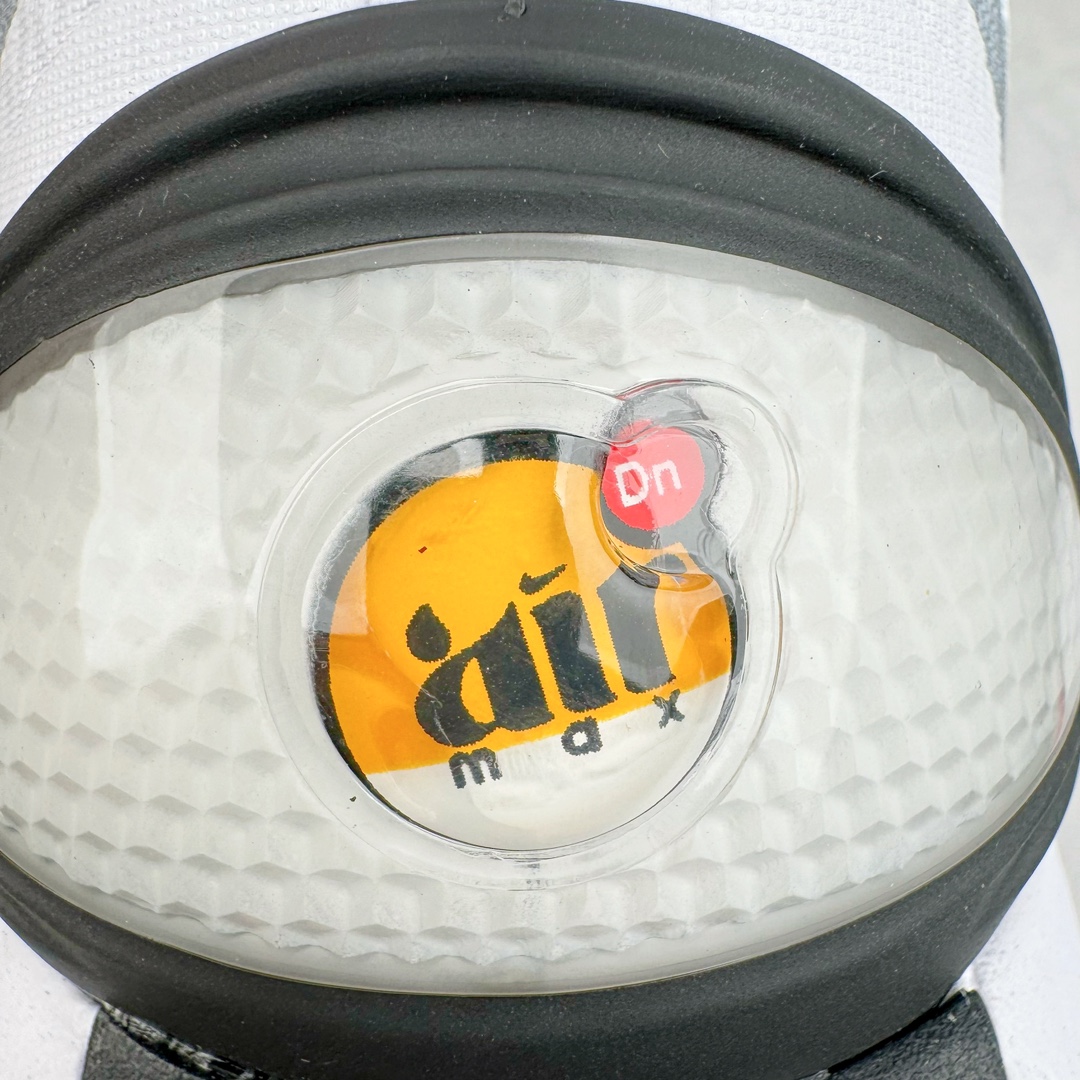 图片[13]-＃Lw纯原 NK Air Max Dn 网布舒适时尚耐磨透气低帮生活气垫休闲鞋 灰色 货号：DV3337-005 鞋面将延续 Air Max 家族的流线型设计 采用纺织布料打造 鞋底则搭载了全新的DynamicAir技术 由双气室和四根管状Nike Air气囊结构组成 鞋身整体以黑色为主色调 搭配橄榄绿色细节点缀 最大的亮点是侧面带有醒目的\\\”Supreme\\\”字样 彰显特殊的联名身份 尺码：36 36.5 37.5 38 38.5 39 40 40.5 41 42 42.5 43 44 44.5 45-选品中心