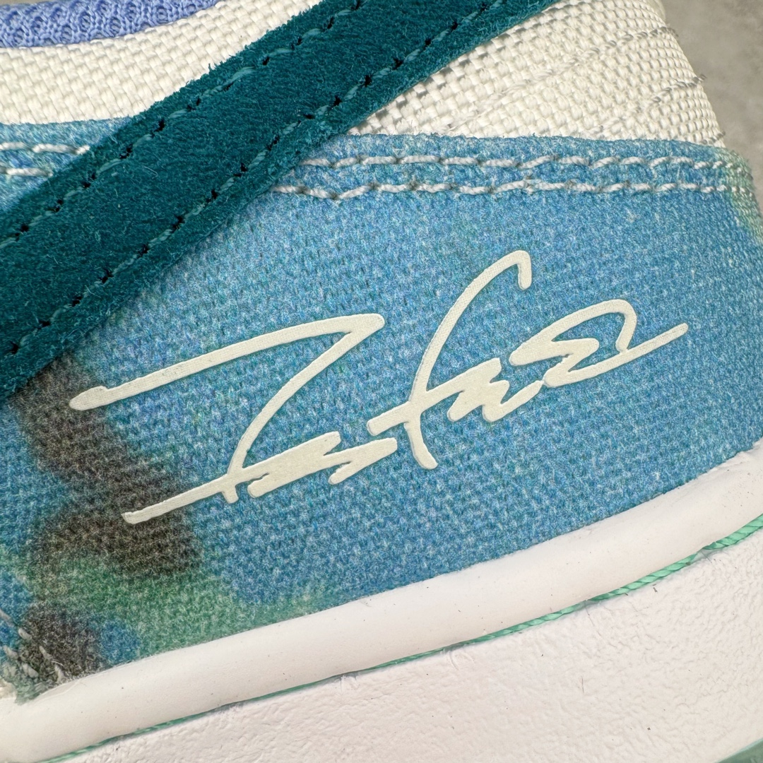 图片[13]-＃M纯原 Futura Laboratories x NK SB Dunk Low 联名白蓝扎染 HF6061-400 圈内最强 零售首选 独家原厂航空铝磨具打磨大底 鞋头坡度极致还原 原盒原配 圈内天花板工艺 原厂冲刀 超高清洁度 全鞋零毛边皮料切割 全套原楦原模倾力打造完美版型 采用原厂百宏鞋带以及原厂百宏织唛舌标 内标可供原厂几率过验 原厂中底布黄色点胶 原厂中底布拉帮走线遵循公司‼️尺码：36 36.5 37.5 38 38.5 39 40 40.5 41 42 42.5 43 44 44.5 45 46 47.5-选品中心