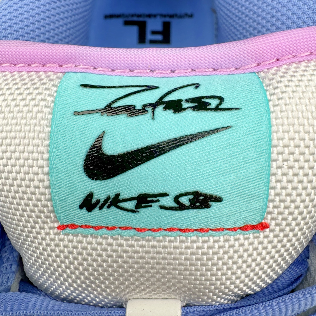 图片[15]-＃M纯原 Futura Laboratories x NK SB Dunk Low 联名白蓝扎染 HF6061-400 圈内最强 零售首选 独家原厂航空铝磨具打磨大底 鞋头坡度极致还原 原盒原配 圈内天花板工艺 原厂冲刀 超高清洁度 全鞋零毛边皮料切割 全套原楦原模倾力打造完美版型 采用原厂百宏鞋带以及原厂百宏织唛舌标 内标可供原厂几率过验 原厂中底布黄色点胶 原厂中底布拉帮走线遵循公司‼️尺码：36 36.5 37.5 38 38.5 39 40 40.5 41 42 42.5 43 44 44.5 45 46 47.5-选品中心