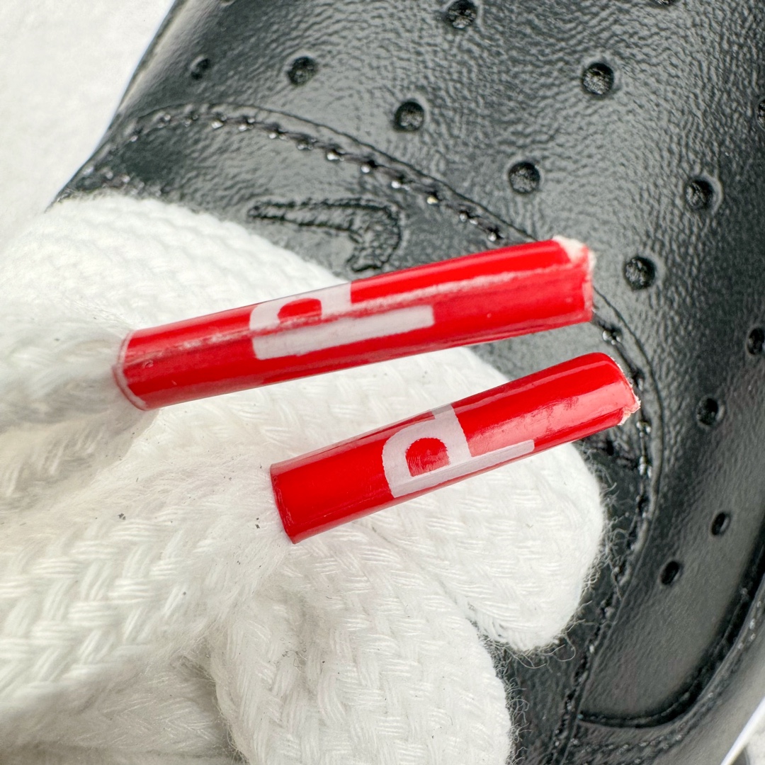 图片[14]-＃OG纯原 PEACEMINUSONE x NK Air Force 1 \\\”Para-Noise 3.0\\\” 权志龙联名空军一号低帮 货号：AQ3692-004 与 2.0 的白色相比，3.0 版本回归了初代的黑色鞋面设计。并且在侧身 Swoosh 上，大胆注入了彩色设计，整体观感和初代的亲友限定版本有着几分相似。独特的内外、左右多巴胺色系的鸳鸯设定，释放满满的新鲜活力。整体依然黑色为主，使得日常穿搭的门槛依旧保持在较低的水平，搭配一条牛仔裤或者卫裤，都能轻松驾驭。而鞋款的标志性设计——涂鸦中底和 “刮刮乐” 鞋面依旧保留，使得这双鞋在日常的穿着过程中会产生不同的变化，同时也可以成为 DIY 的个性画板。尺码：36 36.5 37.5 38 38.5 39 40 40.5 41 42 42.5 43 44 44.5 45 46 47.5 48.5-选品中心