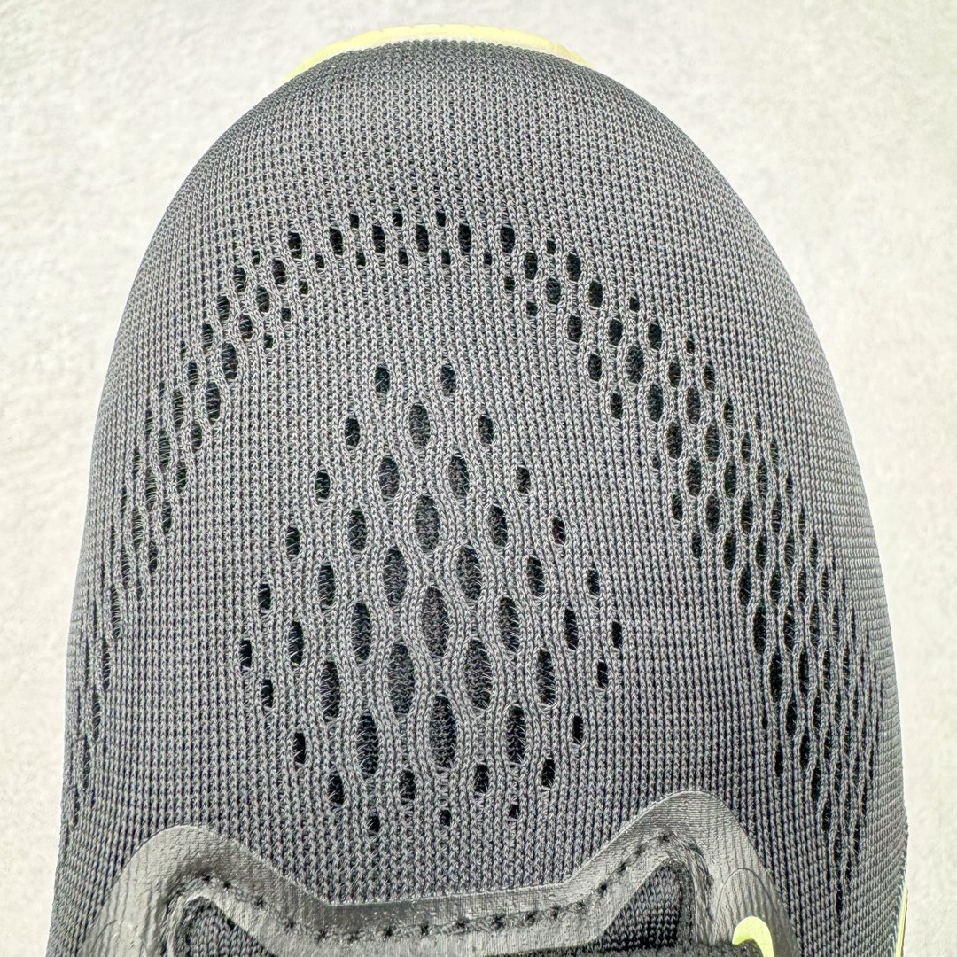 图片[15]-＃HK纯原 Asics Gel-Kayano 31 亚瑟士卡亚诺31代低帮专业有氧超轻量休闲运动全能慢跑鞋 全球知名运动品牌ASICS正式推出新款GEL-KAYANO 31跑鞋 旨在通过全新稳定结构以提升产品可适性 满足跑者的足部稳定需求 让每一位跑者从起跑到结束都能够感受到焕然一新的稳定性与舒适性 从而帮助更多人找到身心平衡 获得自在舒适的健康生活方式 秉持着ASICS亚瑟士的设计哲学 全新一代GEL-KAYANO 31应运而生 为进一步升级产品的稳定性 GEL-KAYANO 31采用了全新4D引导系统 通过内侧稳定装置提升可适性 满足足部稳定需求 帮助足弓迅速返回到平衡位置 作为基于生物力学研究打造的全新稳定结构 4D引导系统不仅提升了跑鞋对双脚的支撑性 它还将人体不同的运动状态纳入设计考量 帮助跑者在多种跑动强度下获得充足的稳定性和理想的舒适度 尺码：36 37 37.5 38 39.5 40 40.5 41.5 42 42.5 43.5 44 44.5 45-选品中心