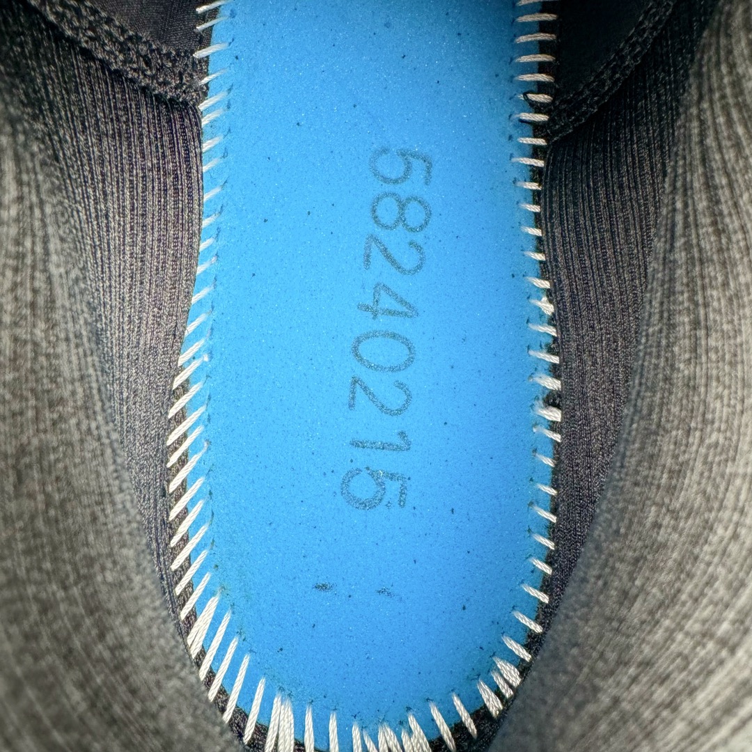 图片[10]-＃HK纯原 Asics Gel-Kayano 31 亚瑟士卡亚诺31代低帮专业有氧超轻量休闲运动全能慢跑鞋 全球知名运动品牌ASICS正式推出新款GEL-KAYANO 31跑鞋 旨在通过全新稳定结构以提升产品可适性 满足跑者的足部稳定需求 让每一位跑者从起跑到结束都能够感受到焕然一新的稳定性与舒适性 从而帮助更多人找到身心平衡 获得自在舒适的健康生活方式 秉持着ASICS亚瑟士的设计哲学 全新一代GEL-KAYANO 31应运而生 为进一步升级产品的稳定性 GEL-KAYANO 31采用了全新4D引导系统 通过内侧稳定装置提升可适性 满足足部稳定需求 帮助足弓迅速返回到平衡位置 作为基于生物力学研究打造的全新稳定结构 4D引导系统不仅提升了跑鞋对双脚的支撑性 它还将人体不同的运动状态纳入设计考量 帮助跑者在多种跑动强度下获得充足的稳定性和理想的舒适度 尺码：36 37 37.5 38 39.5 40 40.5 41.5 42 42.5 43.5 44 44.5 45-选品中心