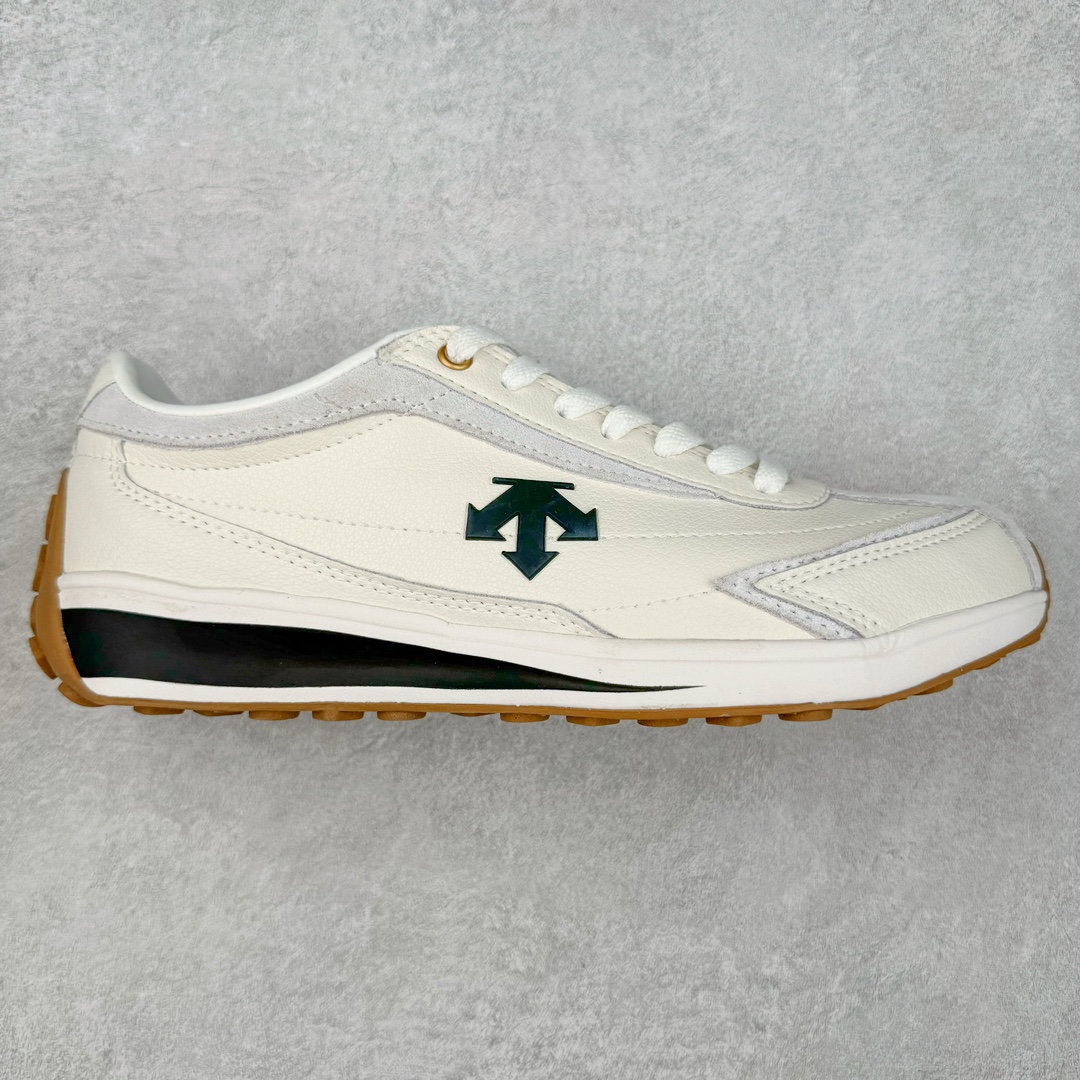 DESCENTE 迪桑特系带舒适百搭防滑耐磨低帮生活休闲鞋 原楦原纸版开发版型 鞋底设计有特殊的纹理或材料 以增加摩擦力 减少滑倒的风险 使用耐用的材料制成 能够承受长时间的使用和摩擦 减少磨损 尺码:36 36.5 37 38 38.5 39 40 40.5 41 42 42.5 43 44 45-选品中心