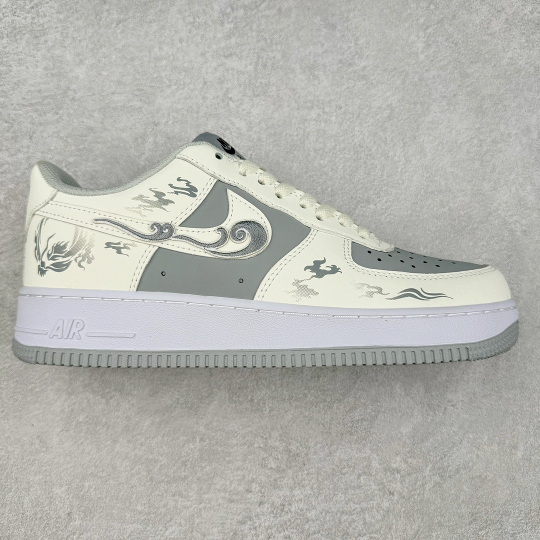 NK Air Force 1´07 Low 空军一号低帮百搭休闲运动板鞋 BV6088-103 柔软、弹性十足的缓震性能和出色的中底设计 横跨复古与现代的外型结合 造就出风靡全球 三十多年的Force 1 直到今天还深受青睐 尺码：36 36.5 37.5 38 38.5 39 40 40.5 41 42 42.5 43 44 44.5 45-选品中心