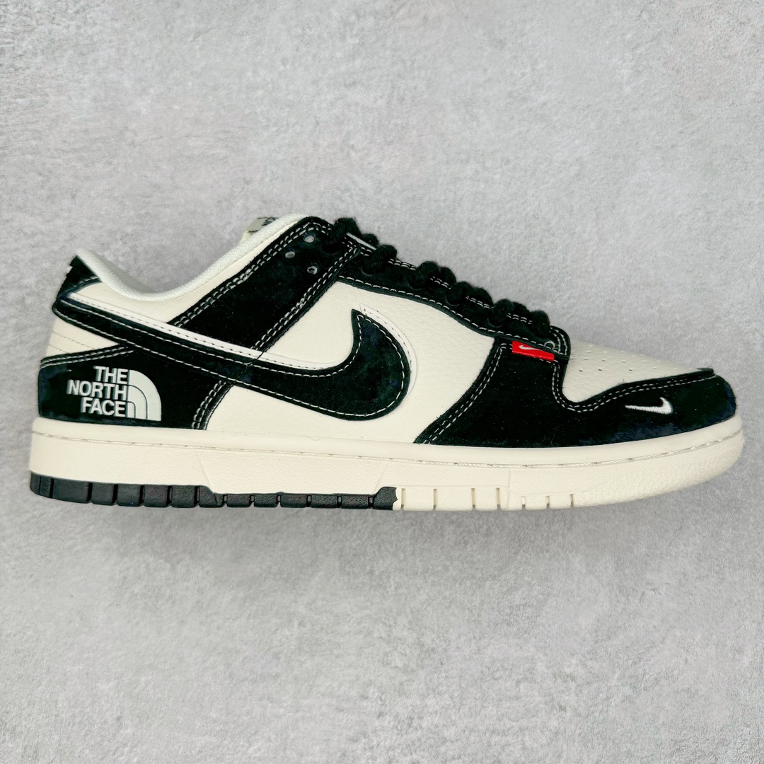 NK Dunk Low 定制配色 SJ1089-011 大厂出品 极力推荐 原装头层材料 独家版型蒸餾加工帶來的是更好的视觉和脚感体验大厂纯原品质出货 清洁度 电绣工艺 皮料切割干净无任何毛边 细节完美 尺码：36 36.5 37.5 38 38.5 39 40 40.5 41 42 42.5 43 44 44.5 45 46 47.5-选品中心