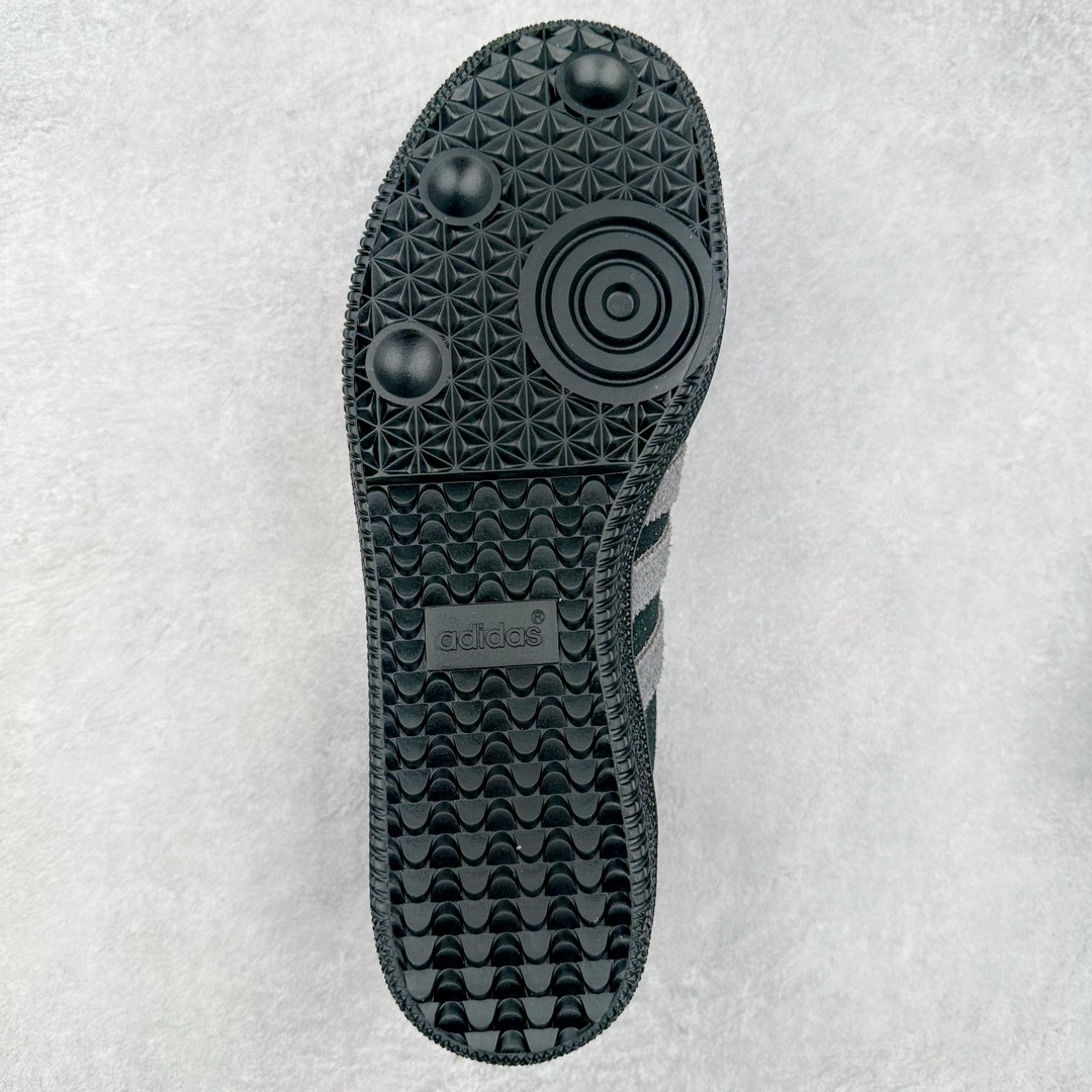 图片[9]-AD Original Samba OG 复古经典轻便板鞋 IH3348 这款桑巴鞋展示了高质量的工艺 带有装饰的超锁缝制和无缝的手感 柔软、柔软的皮革造型和标志性的3条纹完成了精致的外观 正规合身鞋带 鞋面上有绒面鞋垫 橡胶鞋底 享受正畸套筒软感 自50年代首次亮相以来就一直在赢得粉丝的青睐 尺码：36 36.5 37.5 38 38.5 39 40 40.5 41 42 42.5 43 44 44.5 45-选品中心