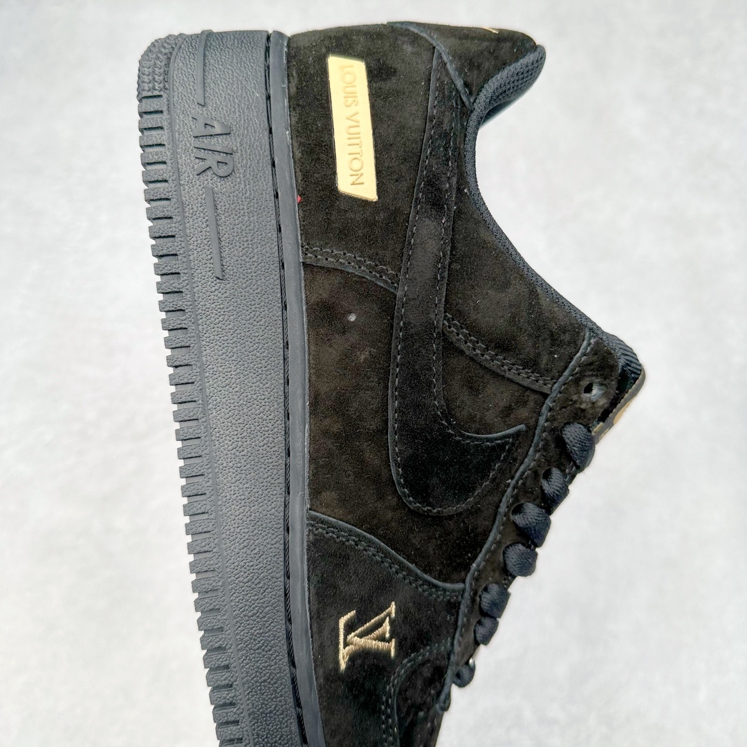 图片[6]-NK Air Force 1´07 Low 空军一号低帮百搭休闲运动板鞋 CW2288-111 柔软、弹性十足的缓震性能和出色的中底设计 横跨复古与现代的外型结合 造就出风靡全球 三十多年的Force 1 直到今天还深受青睐 尺码：36 36.5 37.5 38 38.5 39 40 40.5 41 42 42.5 43 44 44.5 45-选品中心