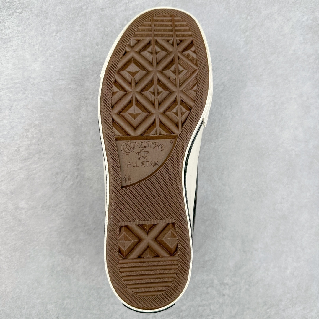 图片[9]-Converse Chuck 1970S 黑色皮面 鞋面搭配1970s经典配色 内里黑色短绒帮助抵御寒冷 是畏冷者的最爱 经典星星脚踝贴片致敬传统 在寒冷的冬季你也可以勇敢秀出你的匡威 尺码：35-44（36.5 37.5 39.5 41.5 42.5）-选品中心