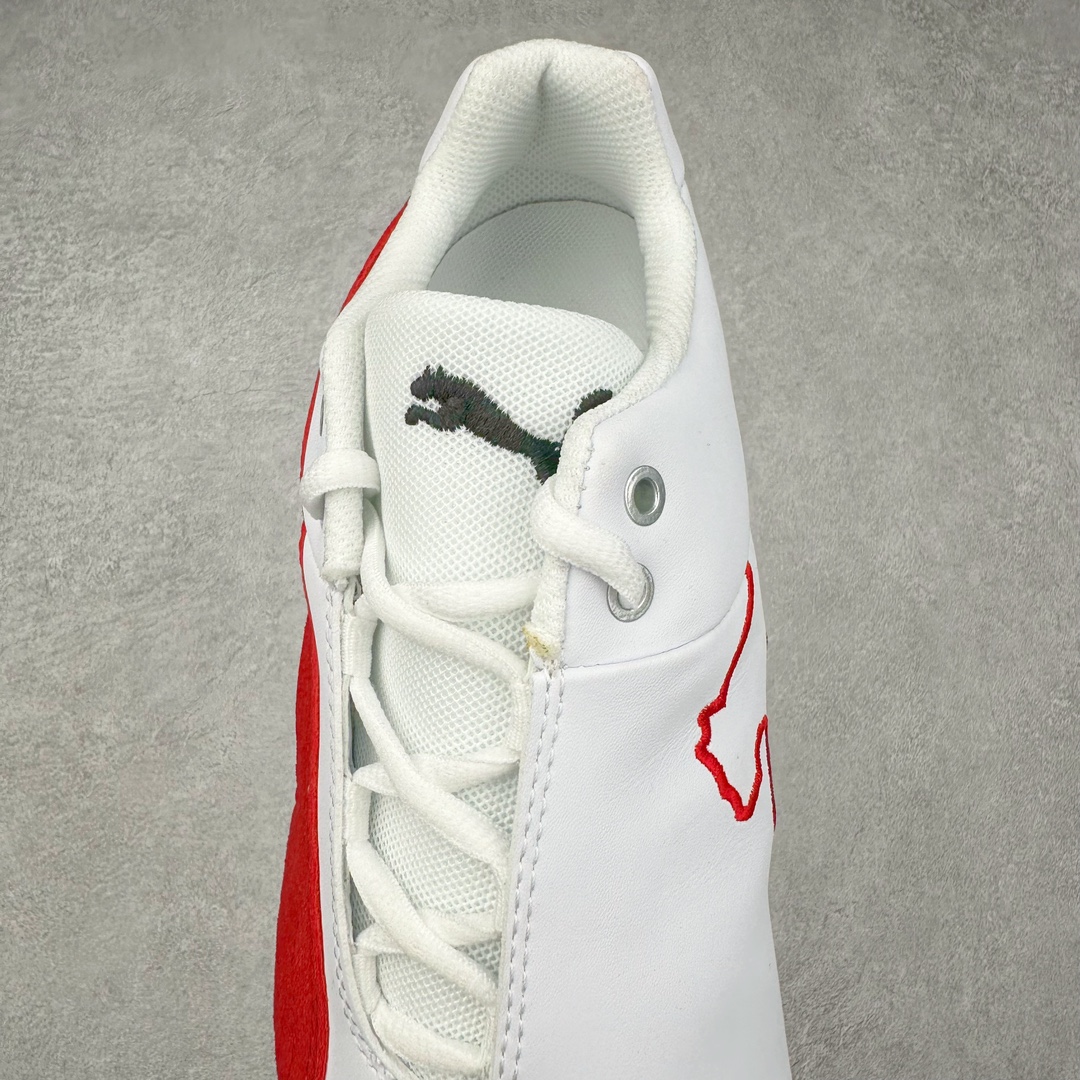 图片[5]-PUMA Speedca OG 彪马极速赛车系列低帮德训风拼接复古百搭休闲运动赛车鞋 鞋款从80、90年代赛车手所穿的防火赛车鞋为原型，鞋身线条模仿了赛车的流线廓形，体现了空气动力学原理的结构。简约流畅的外观，恰好又和贯穿其中的Formstrip Logo融合恰到好处，视觉上细节丰富且协调。本次Speedcat OG鞋款归来，最大看点自然式保留了窄版鞋型以及薄底构造。这两年各品牌鞋底越做越厚，Speedcat反其道而行之，上脚几乎无鞋底的效果带来耳目一新的视觉体验。鞋面依旧是以质感细腻的麂皮材质打造，并且大面积近乎全包裹的使用，复古味道也愈发浓烈。配色上更是将最原始的黑色和红色带回，向F1赛车队的标志性队服致敬。相信让各位一眼种草的更多是出挑的大红色，上脚即可瞬间点亮整体造型，在以球鞋为核心的OOTD中脱颖而出。而另一款黑色则是低调的万金油，彰显新潮个性的同时又不喧宾夺主，也是热爱简约系穿搭朋友的首选。 尺码：35.5 36 37 37.5 38 38.5 39 40 40.5 41 42 42.5 43 44 44.5 45-选品中心