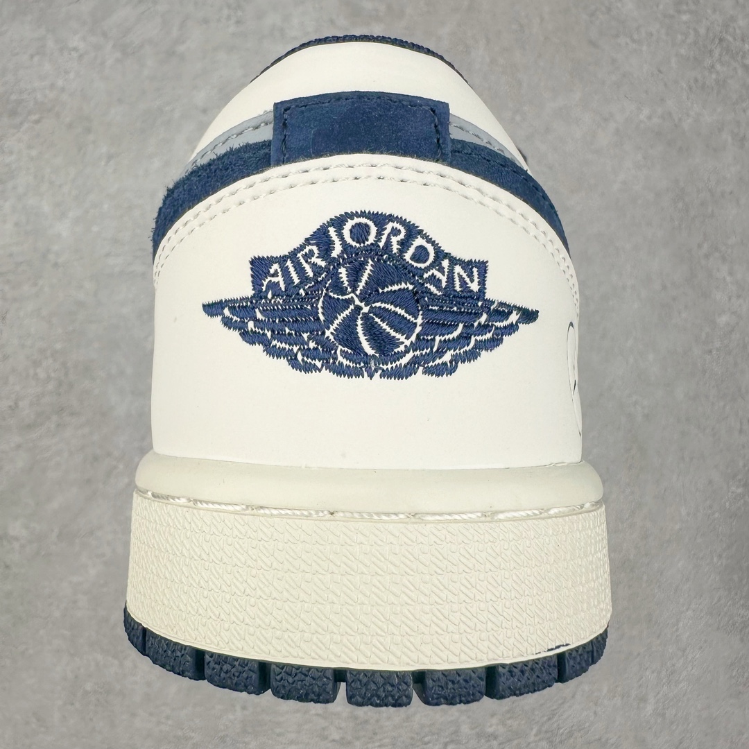 图片[8]-Air Jordan AJ1 Low 低帮系列定制配色 DC2024-026 原厂内置气垫魔块 A模大底 头层小牛皮 鞋舌AJ原厂专用牛津布+AJ专用反口珍珠布+原厂无杂质高弹内里海棉+特殊封边弹力鞋带 尺码：36 36.5 37.5 38 38.5 39 40 40.5 41 42 42.5 43 44 44.5 45 46-选品中心