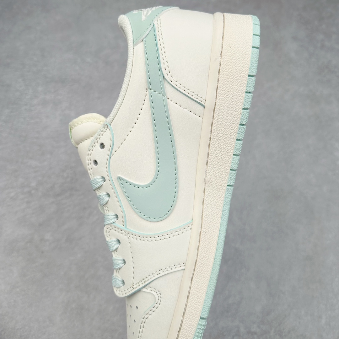 图片[7]-TS x Air Jordan AJ1 Low 倒钩低帮联名定制配色 XZ5158-001 原厂内置气垫魔块 A模大底 头层小牛皮 鞋舌AJ原厂专用牛津布+AJ专用反口珍珠布+原厂无杂质高弹内里海棉+特殊封边弹力鞋带 尺码：36 36.5 37.5 38 38.5 39 40 40.5 41 42 42.5 43 44 44.5 45 46 47.5-选品中心