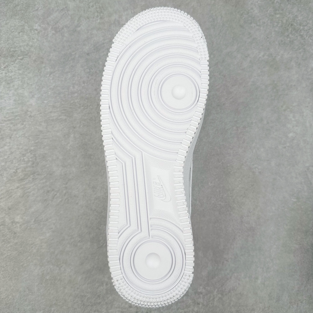 图片[9]-NK Air Force 1´07 Low 空军一号低帮百搭休闲运动板鞋 ZH0316-036 柔软、弹性十足的缓震性能和出色的中底设计 横跨复古与现代的外型结合 造就出风靡全球 三十多年的Force 1 直到今天还深受青睐 尺码：36 36.5 37.5 38 38.5 39 40 40.5 41 42 42.5 43 44 44.5 45-选品中心