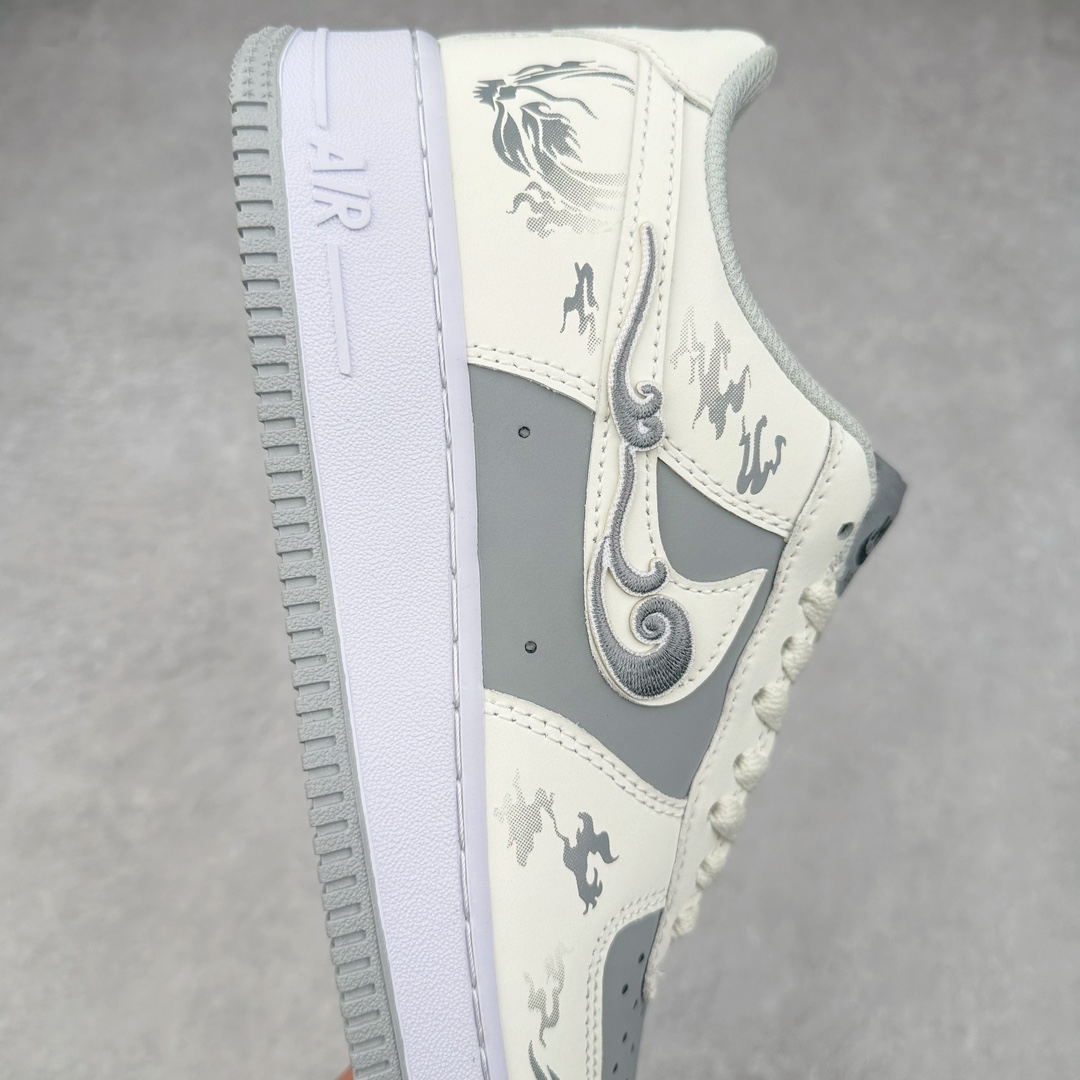 图片[6]-NK Air Force 1´07 Low 空军一号低帮百搭休闲运动板鞋 BV6088-103 柔软、弹性十足的缓震性能和出色的中底设计 横跨复古与现代的外型结合 造就出风靡全球 三十多年的Force 1 直到今天还深受青睐 尺码：36 36.5 37.5 38 38.5 39 40 40.5 41 42 42.5 43 44 44.5 45-选品中心