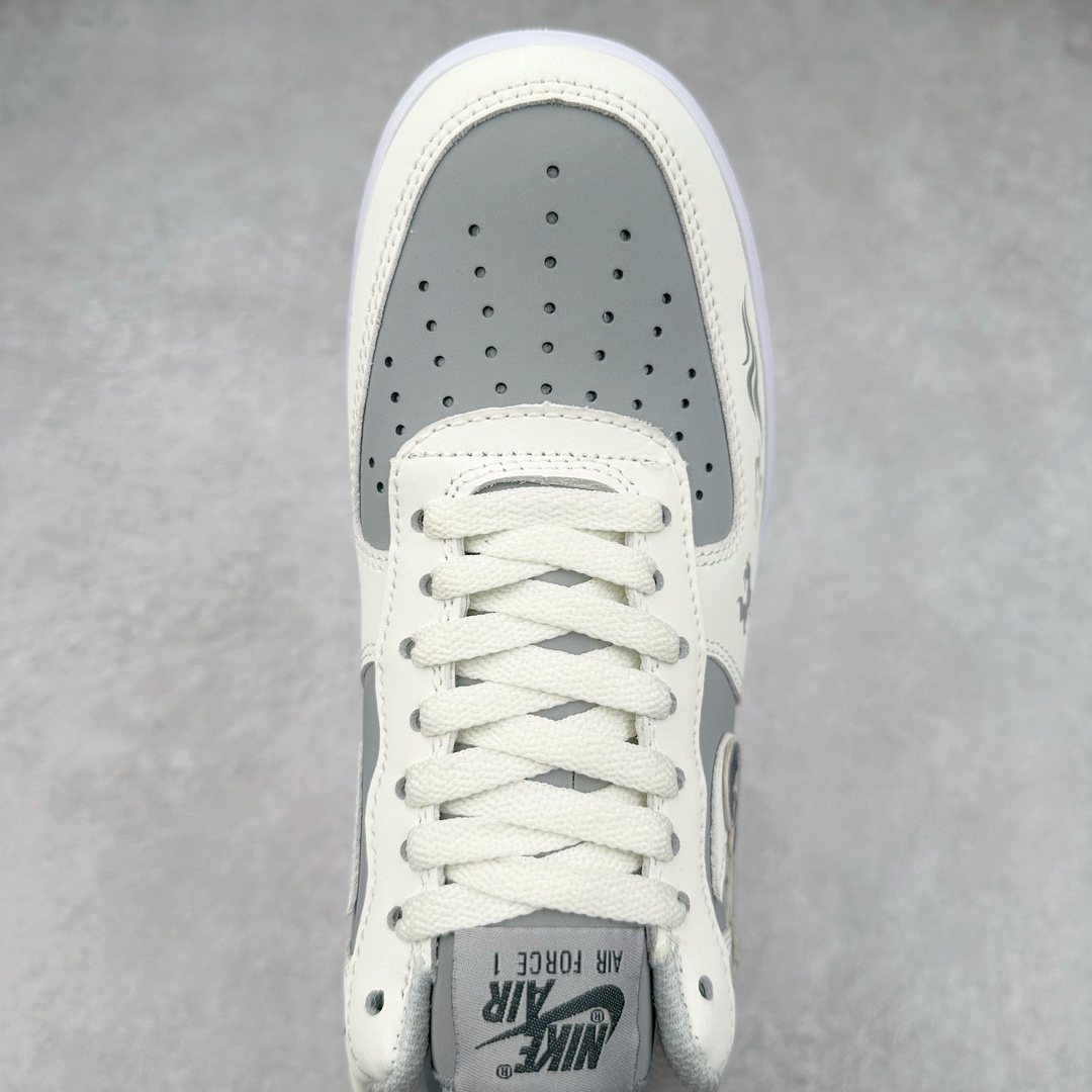 图片[4]-NK Air Force 1´07 Low 空军一号低帮百搭休闲运动板鞋 BV6088-103 柔软、弹性十足的缓震性能和出色的中底设计 横跨复古与现代的外型结合 造就出风靡全球 三十多年的Force 1 直到今天还深受青睐 尺码：36 36.5 37.5 38 38.5 39 40 40.5 41 42 42.5 43 44 44.5 45-选品中心