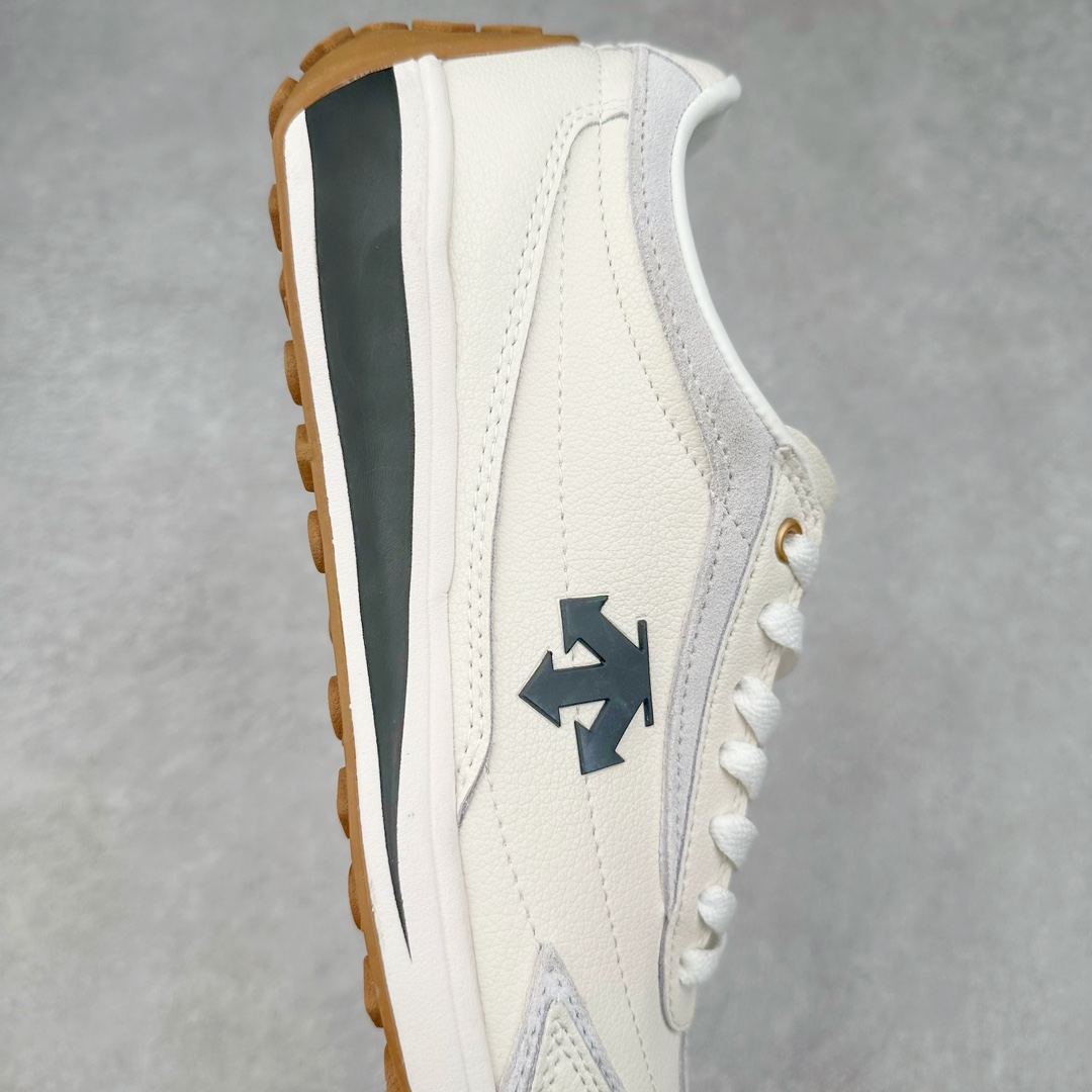 图片[6]-DESCENTE 迪桑特系带舒适百搭防滑耐磨低帮生活休闲鞋 原楦原纸版开发版型 鞋底设计有特殊的纹理或材料 以增加摩擦力 减少滑倒的风险 使用耐用的材料制成 能够承受长时间的使用和摩擦 减少磨损 尺码：36 36.5 37 38 38.5 39 40 40.5 41 42 42.5 43 44 45-选品中心