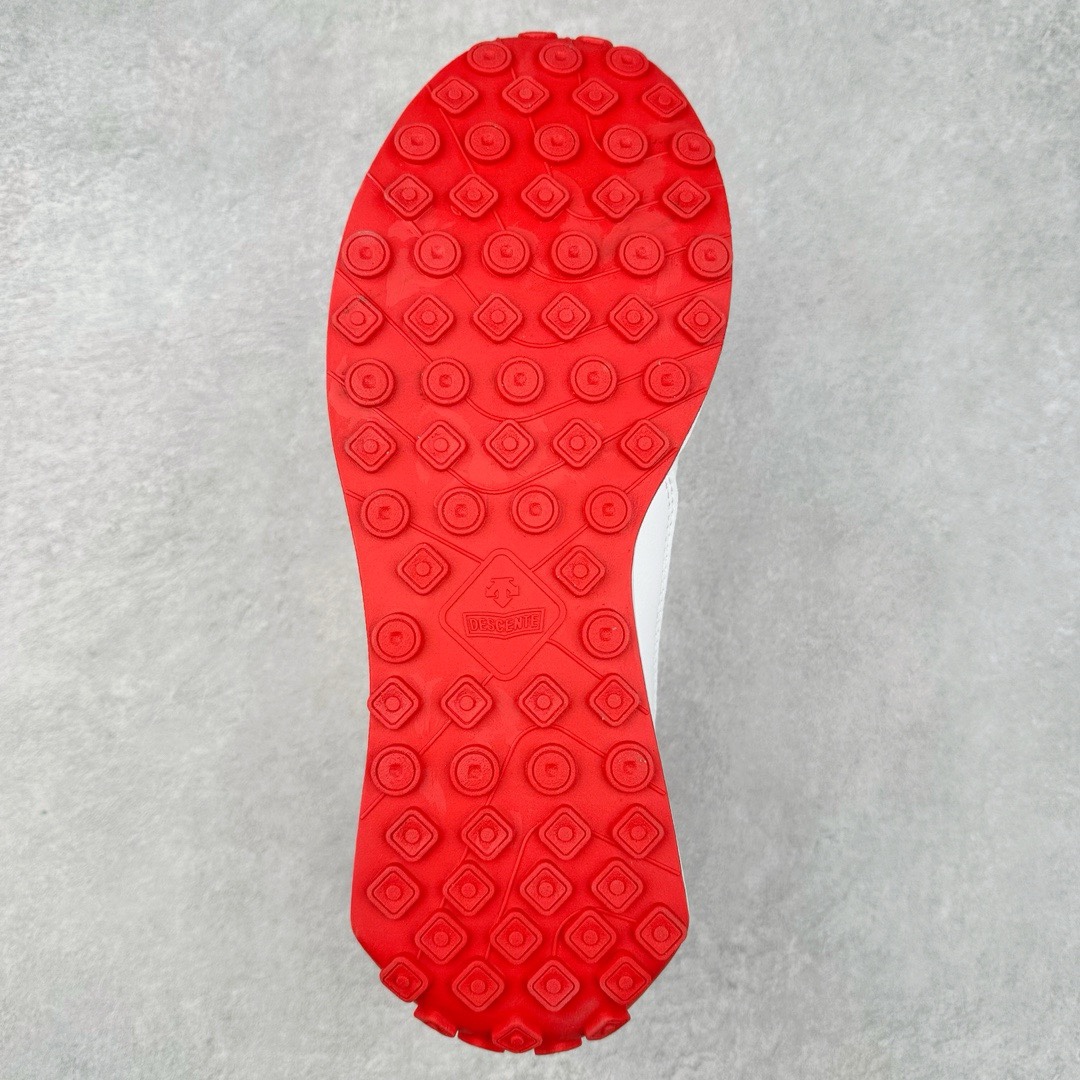 图片[9]-DESCENTE 迪桑特系带舒适百搭防滑耐磨低帮生活休闲鞋 原楦原纸版开发版型 鞋底设计有特殊的纹理或材料 以增加摩擦力 减少滑倒的风险 使用耐用的材料制成 能够承受长时间的使用和摩擦 减少磨损 尺码：36 36.5 37 38 38.5 39 40 40.5 41 42 42.5 43 44 45-选品中心