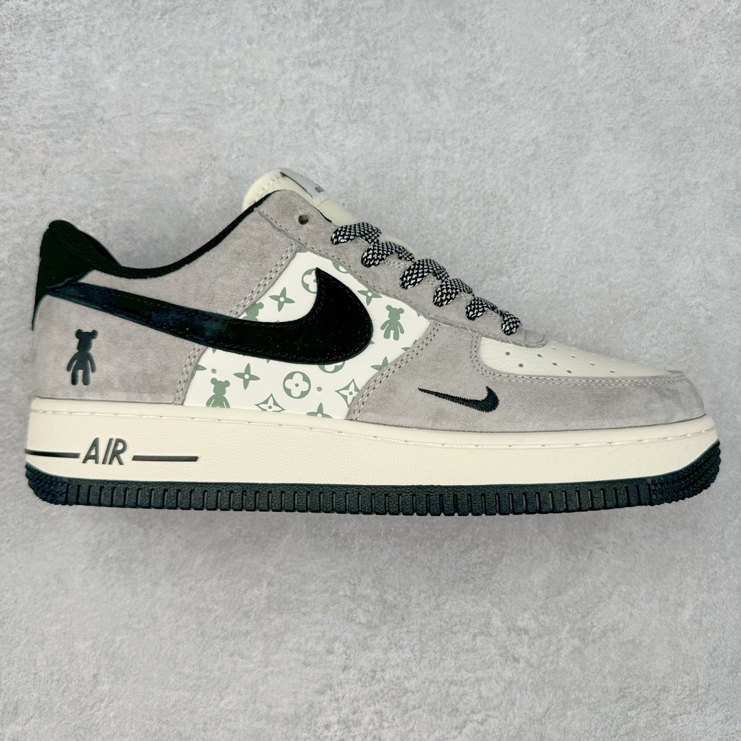 NK Air Force 1´07 Low 空军一号低帮百搭休闲运动板鞋 SJ9188-002 柔软、弹性十足的缓震性能和出色的中底设计 横跨复古与现代的外型结合 造就出风靡全球 三十多年的Force 1 直到今天还深受青睐 尺码：36 36.5 37.5 38 38.5 39 40 40.5 41 42 42.5 43 44 44.5 45-选品中心