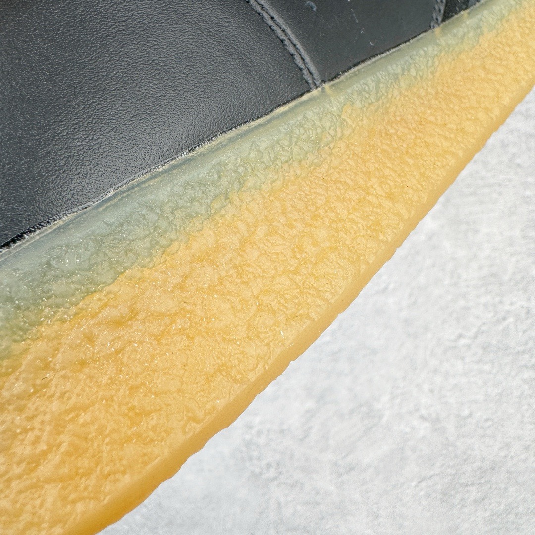 图片[17]-＃LJ渠道版福利 Maison Margiela 6 Court MM6 马吉拉复古低帮圆头时尚德训鞋 上万点击率爆款 高端零售专供批次 全套原楦原纸板原厂数据开发 全鞋荧光划线卡点 胶水把控整洁度追求极致完美 多重QC质检 超越公司货的品控标准 实实在在的免检产品 原盒原配防尘袋购物卡 全网唯一正确0-23数字排版 一比一间距字体 内里全头层小羊皮 原版防滑鞋底设计 灰色翻毛牛皮 白色细纹贝利头层皮 依照原版逐帧开发 原装淡粉纸板中底带编号钢印 尺码对应库存‼️-选品中心