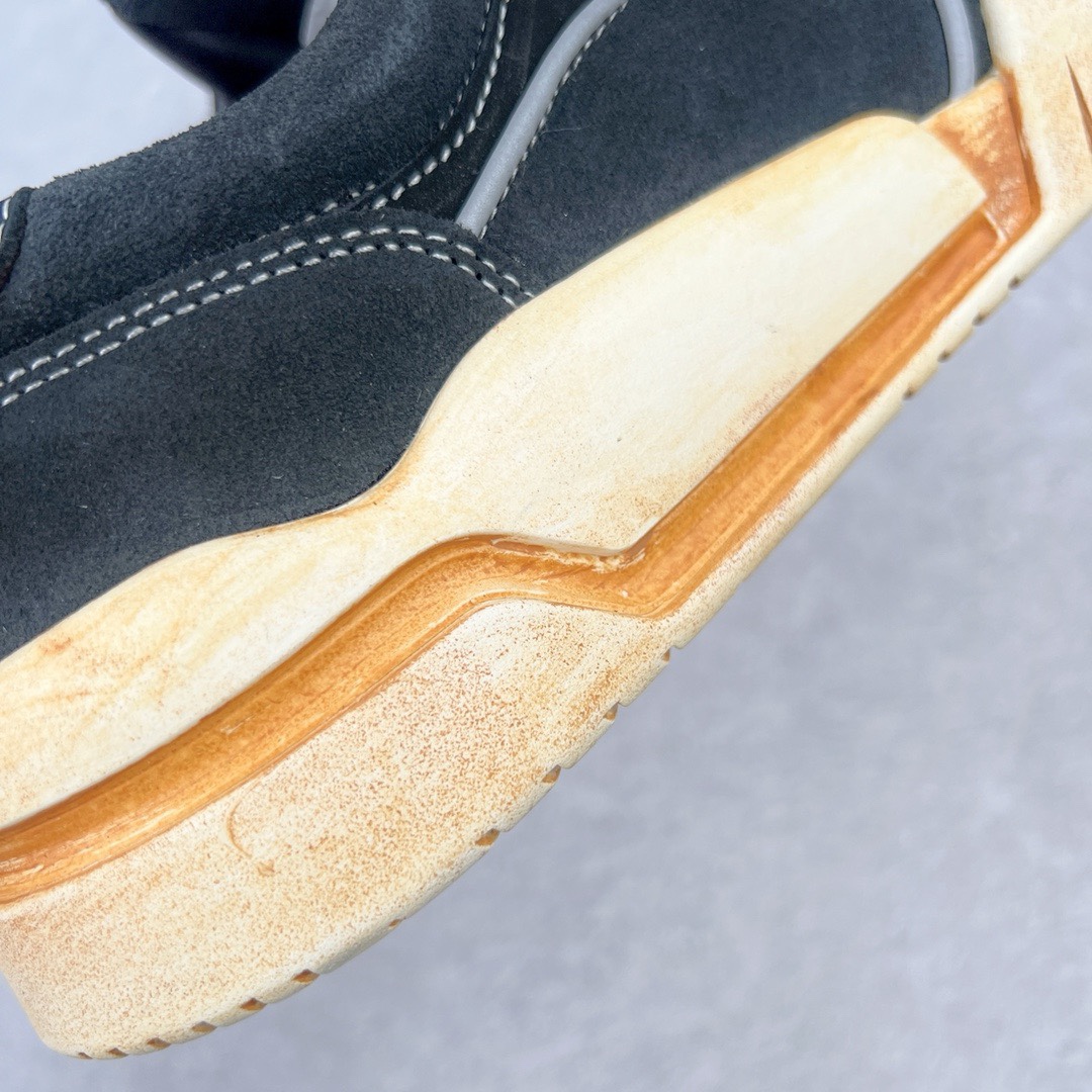 图片[11]-＃LJ渠道版福利 The Last Redemption Spacecourt 系列复古时尚潮流低帮板鞋 唯一正确手工做旧效果 虽然在LA成立到现在才短短3年 但是已经俘获了国内很多icon 特别是今年王一博的上身突然让这个品牌爆火 复古的氧化鞋底搭配拥有小trainer外号的设计 搭配起来不要太好看 舒适的脚感也让这款鞋成为一双不错的日常单品 尺码对应库存‼️-选品中心