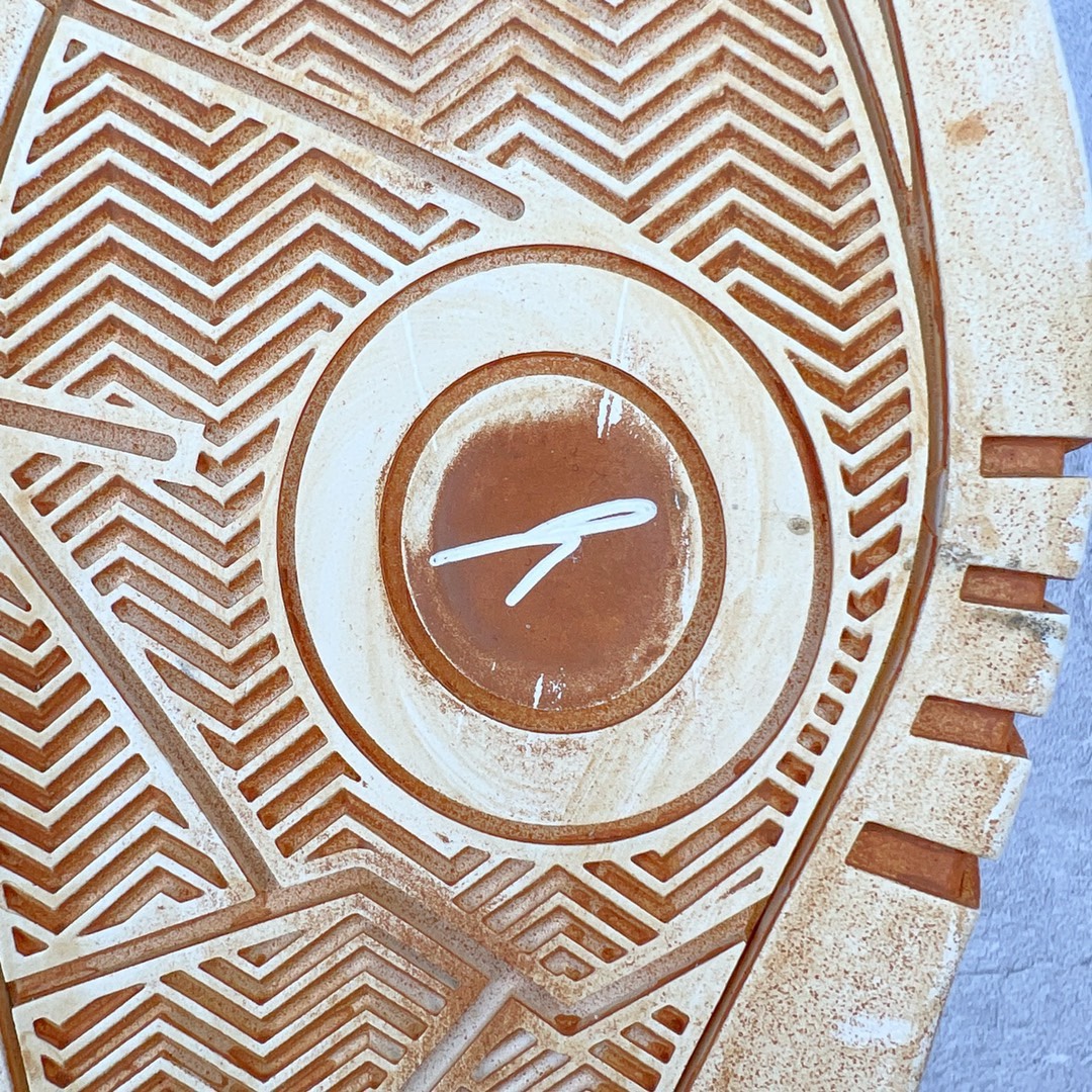 图片[14]-＃LJ渠道版福利 The Last Redemption Spacecourt 系列复古时尚潮流低帮板鞋 唯一正确手工做旧效果 虽然在LA成立到现在才短短3年 但是已经俘获了国内很多icon 特别是今年王一博的上身突然让这个品牌爆火 复古的氧化鞋底搭配拥有小trainer外号的设计 搭配起来不要太好看 舒适的脚感也让这款鞋成为一双不错的日常单品 尺码：40 41 42 43 44 45-选品中心