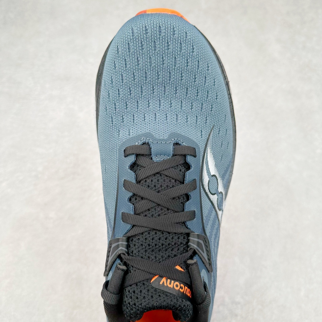 图片[4]-＃SG纯原 Saucony Triumph 22 索康尼胜利22代旗舰级缓震型跑鞋 性能相比前几代再升级：鞋面采用全新升级的工学网设计 贴合脚部更透气 中底部分使用最新的PWRRUN+材质 搭配PWRRUN+鞋垫使中底的大幅加厚 10mm坡差进一步提供缓震、回弹性能 内底则采用了FORMFIT动态适应系统 动态契合脚型 提升包裹性和舒适性 提供更卓越的动态回馈体验 XT-900橡胶大底 可提供良好的抓地力和较强抗磨性能 尺码：35.5 36 36.5 37.5 38 38.5 39 40 40.5 41 42 42.5 43 44 44.5 45-选品中心