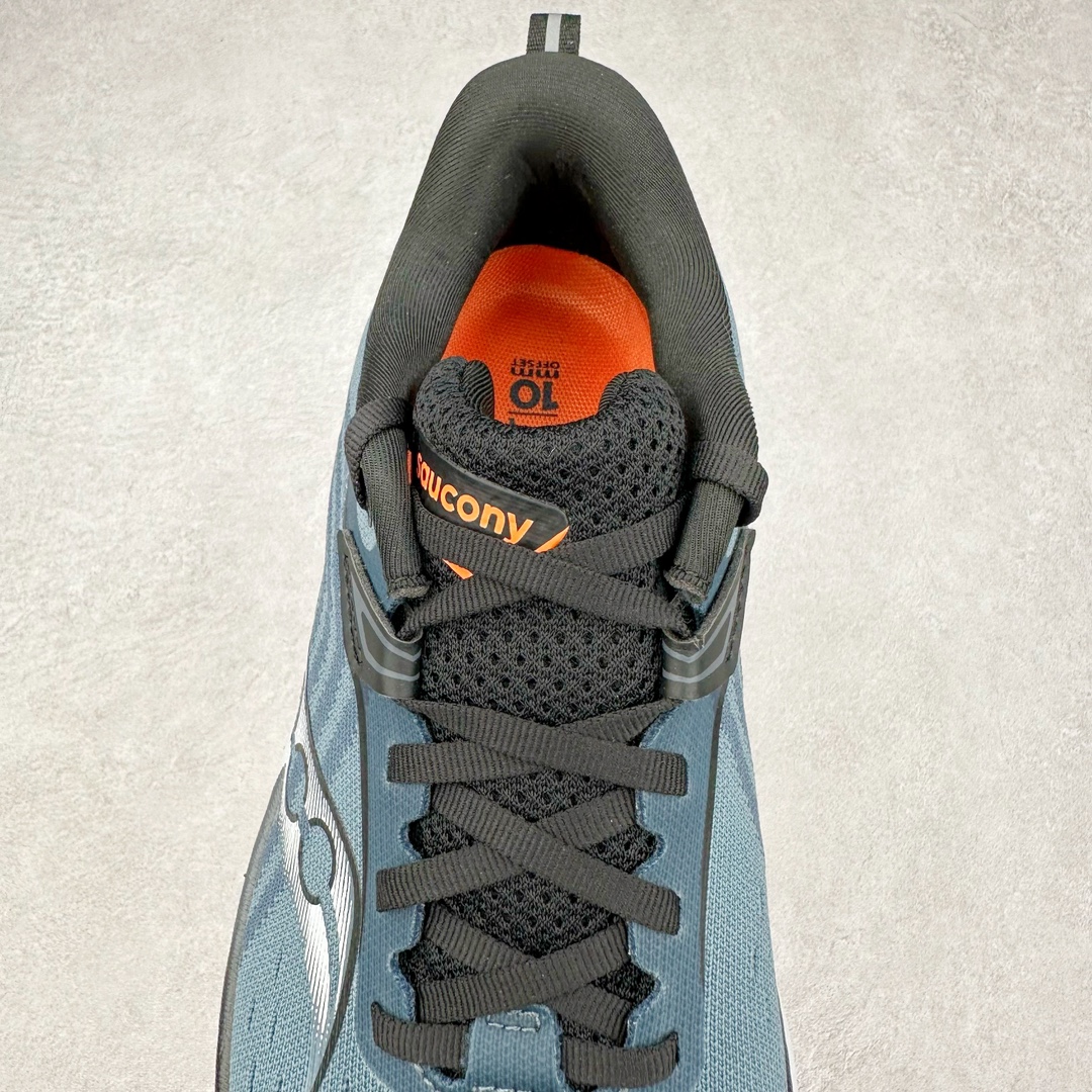 图片[5]-＃SG纯原 Saucony Triumph 22 索康尼胜利22代旗舰级缓震型跑鞋 性能相比前几代再升级：鞋面采用全新升级的工学网设计 贴合脚部更透气 中底部分使用最新的PWRRUN+材质 搭配PWRRUN+鞋垫使中底的大幅加厚 10mm坡差进一步提供缓震、回弹性能 内底则采用了FORMFIT动态适应系统 动态契合脚型 提升包裹性和舒适性 提供更卓越的动态回馈体验 XT-900橡胶大底 可提供良好的抓地力和较强抗磨性能 尺码：35.5 36 36.5 37.5 38 38.5 39 40 40.5 41 42 42.5 43 44 44.5 45-选品中心