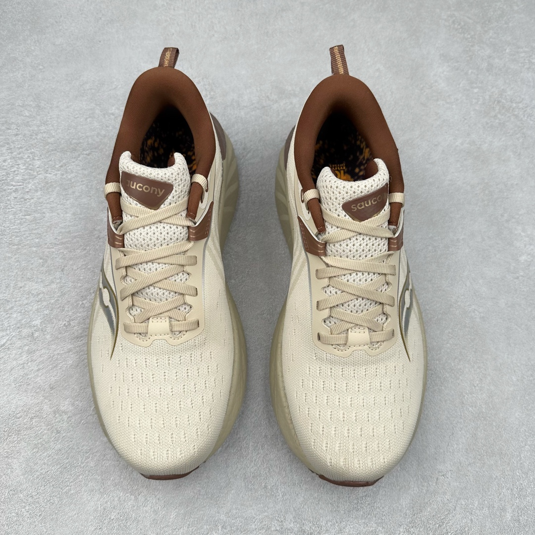 图片[2]-＃SG纯原 Saucony Triumph 22 索康尼胜利22代旗舰级缓震型跑鞋 性能相比前几代再升级：鞋面采用全新升级的工学网设计 贴合脚部更透气 中底部分使用最新的PWRRUN+材质 搭配PWRRUN+鞋垫使中底的大幅加厚 10mm坡差进一步提供缓震、回弹性能 内底则采用了FORMFIT动态适应系统 动态契合脚型 提升包裹性和舒适性 提供更卓越的动态回馈体验 XT-900橡胶大底 可提供良好的抓地力和较强抗磨性能 尺码：35.5 36 36.5 37.5 38 38.5 39 40 40.5 41 42 42.5 43 44 44.5 45-选品中心