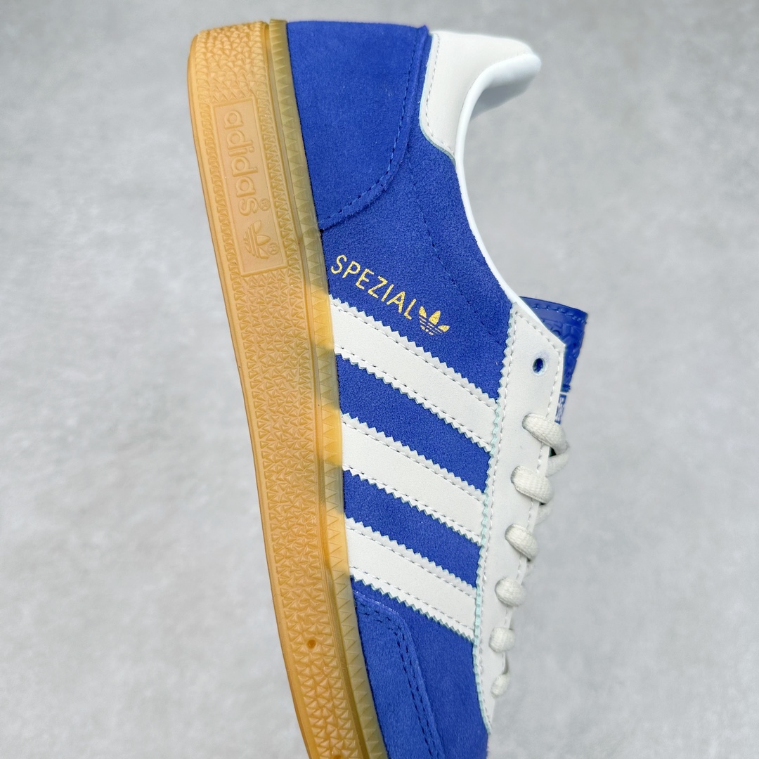 图片[6]-AD Originals Handball SPZL 手球运动员系列百搭休闲运动板鞋 JP5278 这款来自阿迪达斯的这款HANDBALL SPZL前身是一双手球运动鞋，这一次拿来复刻，所以鞋面的主要色彩选用了黑色， 鞋面外侧除了Spezial字母之外还有三叶草标志。Handball SPZL作为复古手球训练鞋与作为室内足球鞋的Samba有着异曲同工之处，但是质感更为出众的鞋身以及丰富的配色选择比起Samba来讲可以说是更胜一筹了！尺码：36 36⅔ 37⅓ 38 38⅔ 39⅓ 40 40⅔ 41⅓ 42 42⅔ 43⅓ 44 45-选品中心