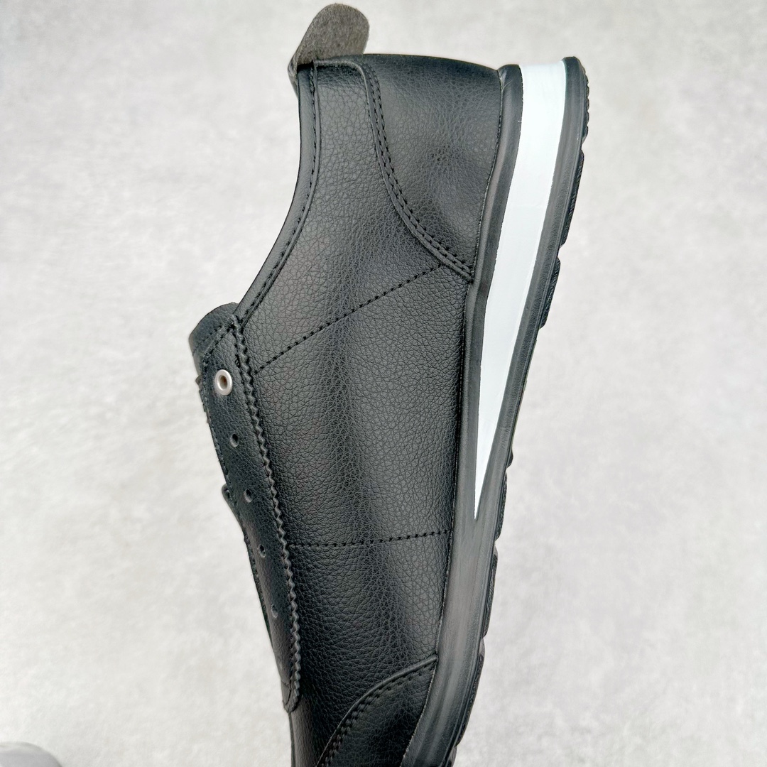 图片[7]-DESCENTE 迪桑特系带舒适百搭防滑耐磨低帮生活休闲鞋 原楦原纸版开发版型 鞋底设计有特殊的纹理或材料 以增加摩擦力 减少滑倒的风险 使用耐用的材料制成 能够承受长时间的使用和摩擦 减少磨损 尺码：36 36.5 37 38 38.5 39 40 40.5 41 42 42.5 43 44 45-选品中心