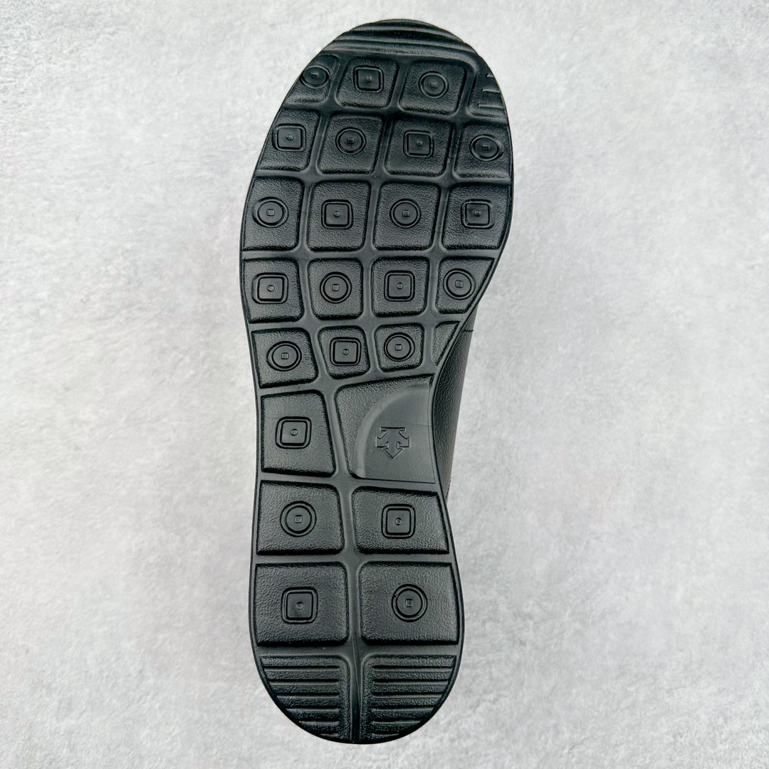 图片[9]-DESCENTE 迪桑特系带舒适百搭防滑耐磨低帮生活休闲鞋 原楦原纸版开发版型 鞋底设计有特殊的纹理或材料 以增加摩擦力 减少滑倒的风险 使用耐用的材料制成 能够承受长时间的使用和摩擦 减少磨损 尺码：36 36.5 37 38 38.5 39 40 40.5 41 42 42.5 43 44 45-选品中心