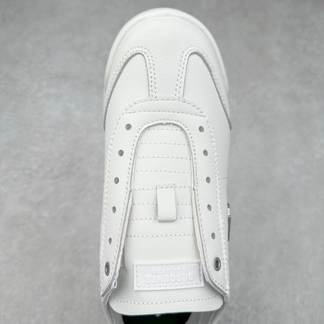 图片[4]-DESCENTE 迪桑特系带舒适百搭防滑耐磨低帮生活休闲鞋 原楦原纸版开发版型 鞋底设计有特殊的纹理或材料 以增加摩擦力 减少滑倒的风险 使用耐用的材料制成 能够承受长时间的使用和摩擦 减少磨损 尺码：36 36.5 37 38 38.5 39 40 40.5 41 42 42.5 43 44 45-选品中心