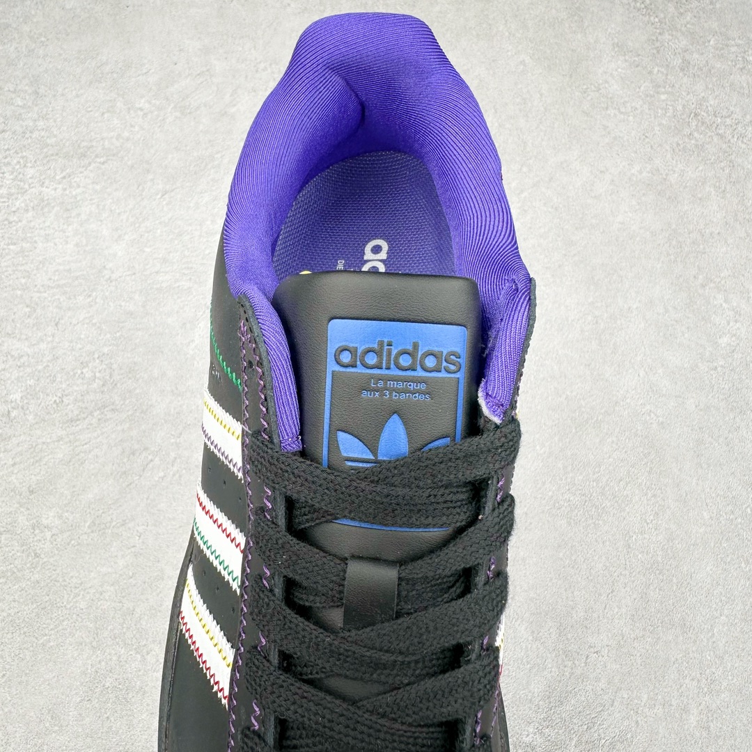 图片[5]-AD Originals Superstar 经典复古贝壳头板鞋 GE8988 诞生于1969年 是第一双将全皮面鞋 身与橡胶鞋头结合在一起的低帮篮球鞋 Superstar最开始 是作为高帮篮球鞋Pro Model的低帮版本而出现的 但因为其独特和醒目的橡胶鞋头造型而让大家熟知 被大家形象地称为\\\”shelltoe\\\”贝壳头 在70年代的美国职业篮球场上 接近3/4的NBA球员都将这双Superstar作为场上用鞋 80年代之后 经过不断的改良和发展 Superstar逐渐成为横跨时装、音乐、街头文化、休闲和运动等各大领域的时尚潮鞋 尺码：36 36.5 37 38 38.5 39 40 40.5 41 42 42.5 43 44 44.5 45-选品中心